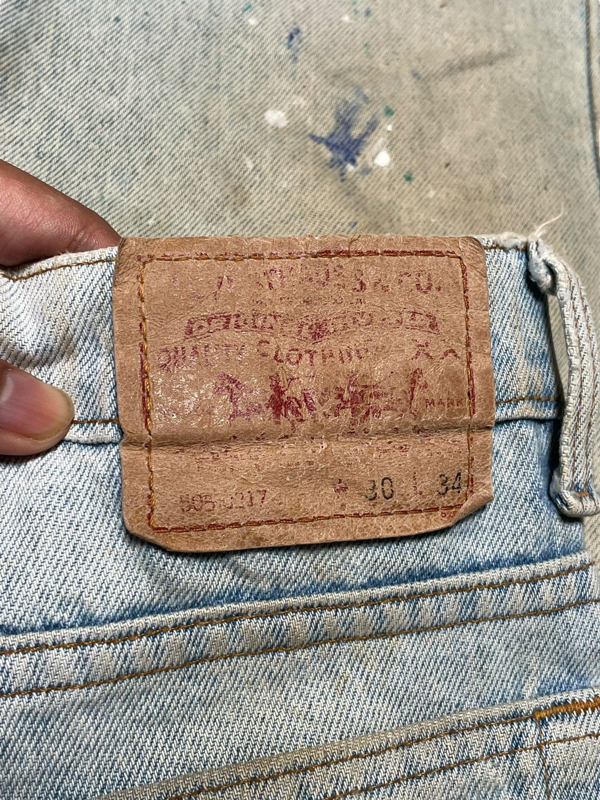 Levi's Vintage 80s Levi’s Paint Splattered Dirtied Wash Ripped Jean Size US 30 / EU 46 - 11 Thumbnail