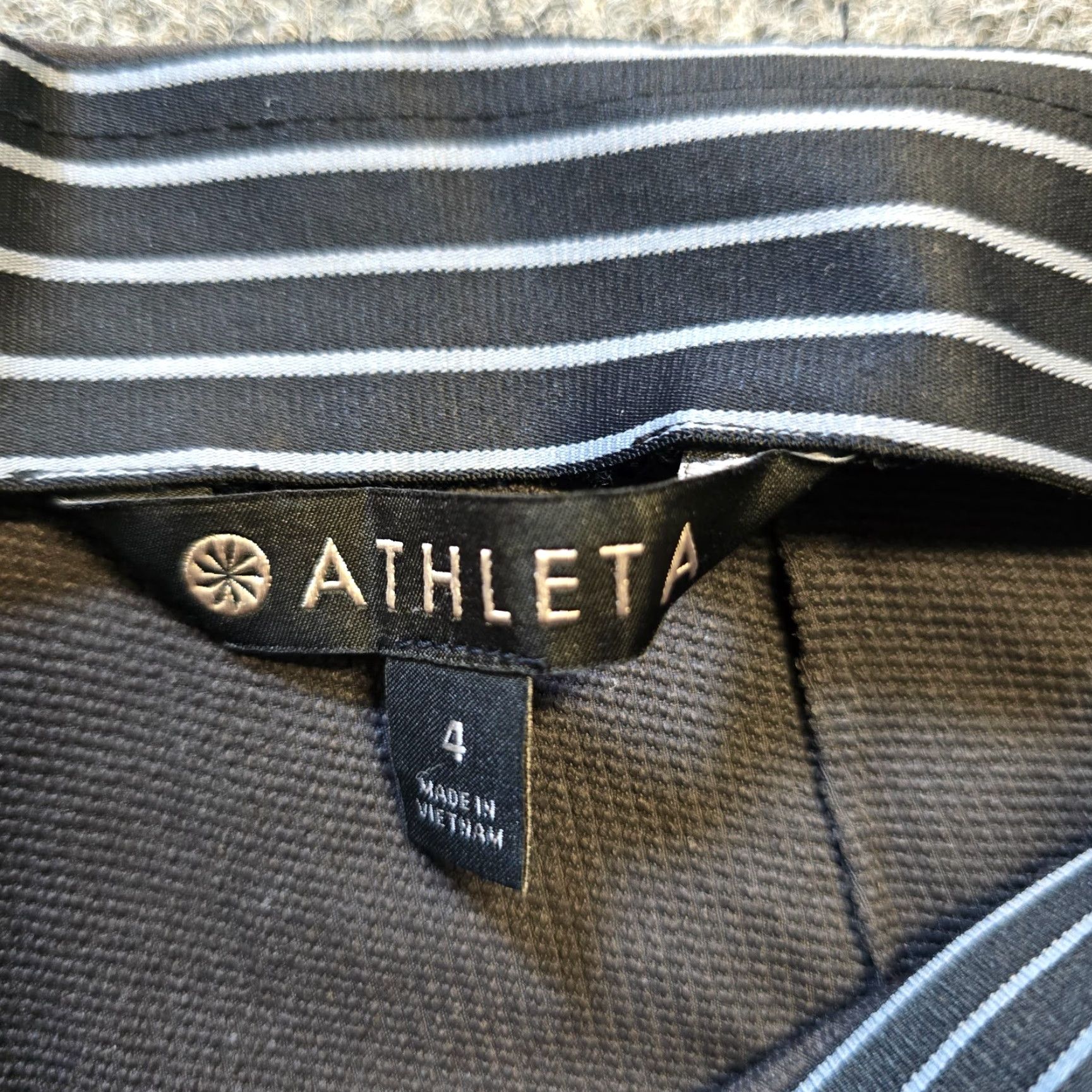 Athleta Athleta Pants Womens 4 Black Skinny Pull On Stretchy Athleisure Casual Pants City Dresscode? Size 27" / US 4 / IT 40 - 6 Thumbnail