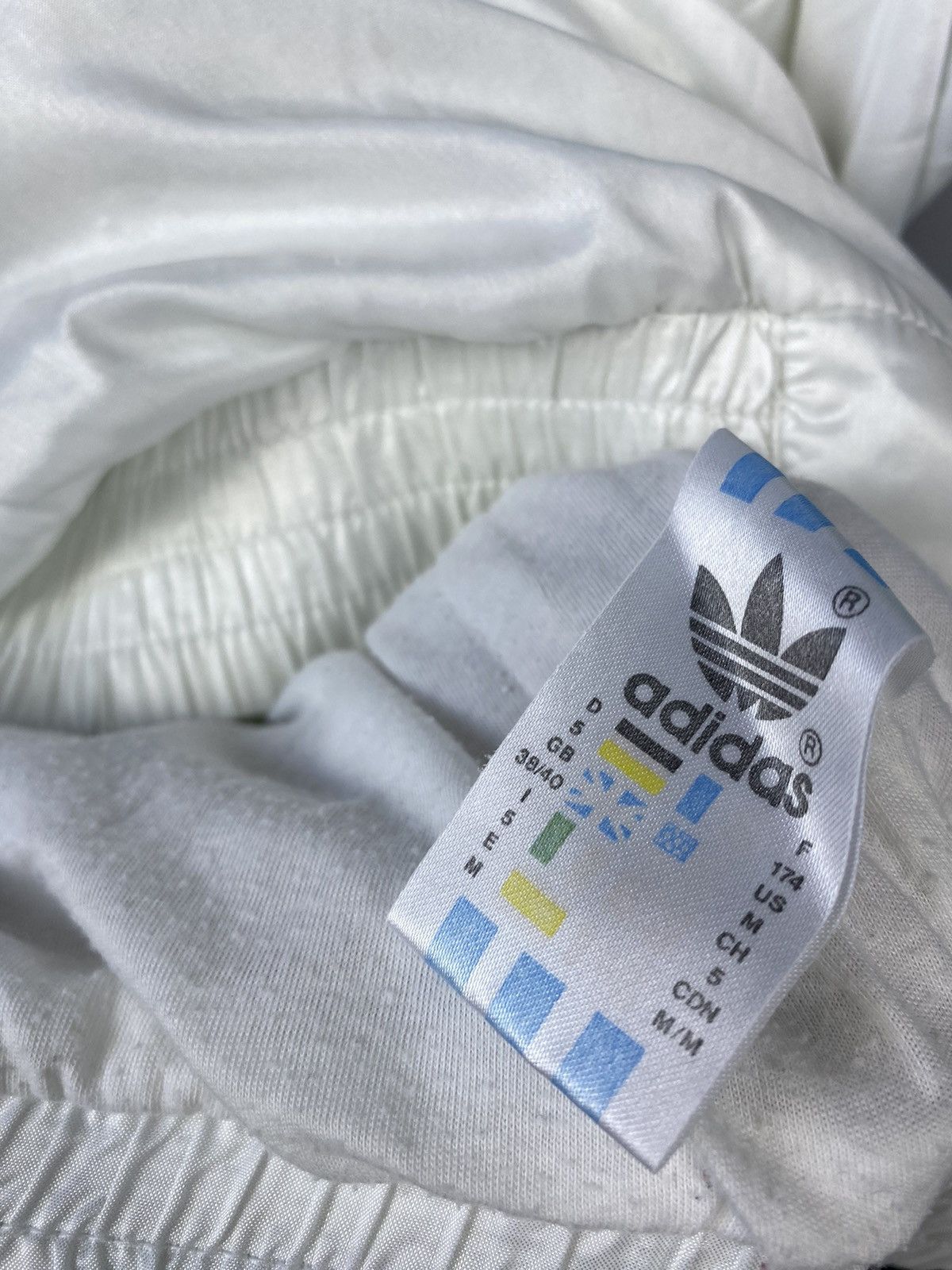 Adidas × Vintage Vintage Adidas Nylon Track Full Zip Y2K Jacket Size US M / EU 48-50 / 2 - 7 Thumbnail