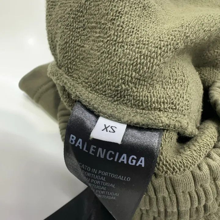 Balenciaga Balenciaga Balenciaga FW22 Logo Print Sport Shorts -2507 Size US 26 / EU 42 - 5 Thumbnail