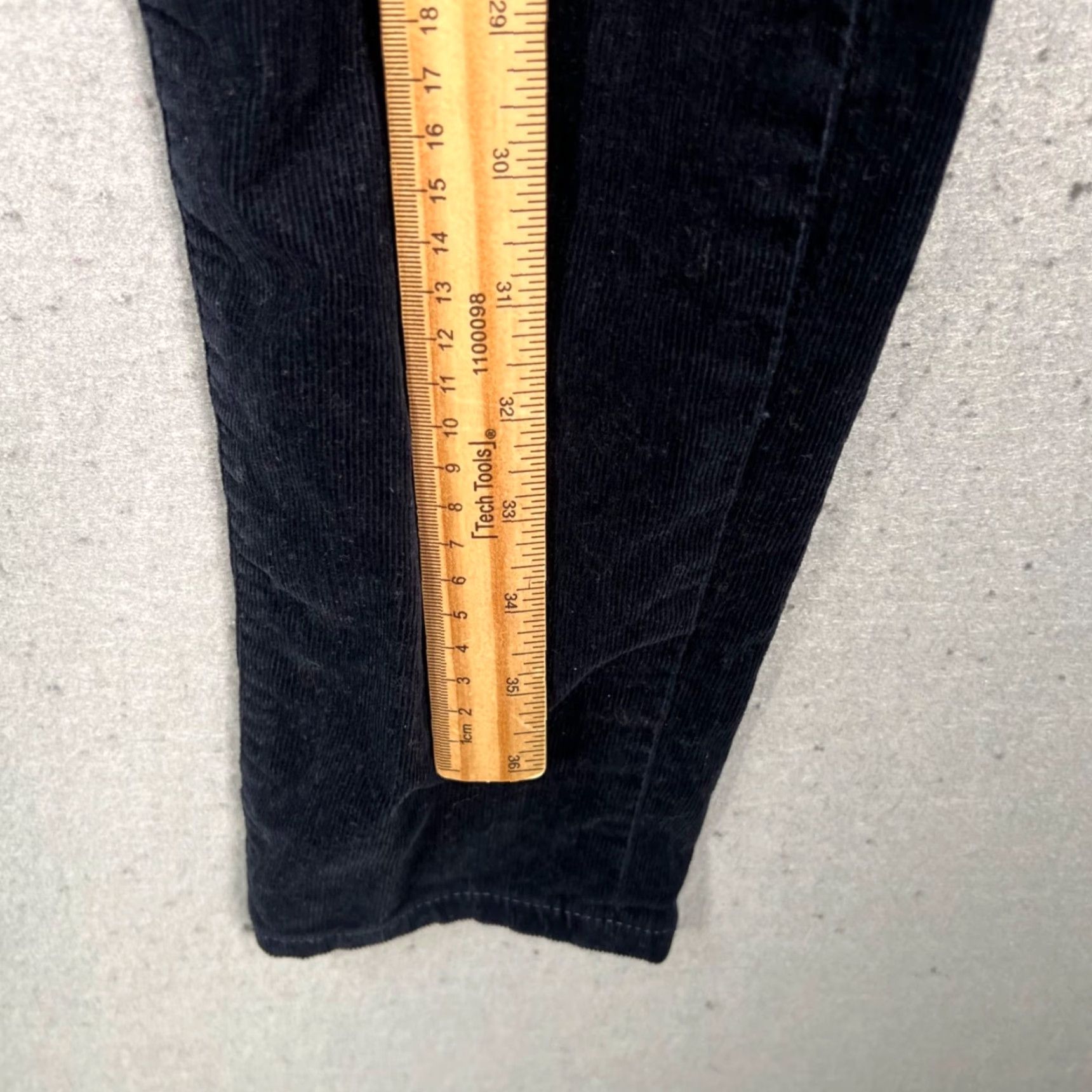 Club Monaco Club Monaco Mens Pants Slim Chino Black Corduroy Slim Fit 30 Tapered Leg Vintage No Size US 30 / EU 46 - 7 Thumbnail