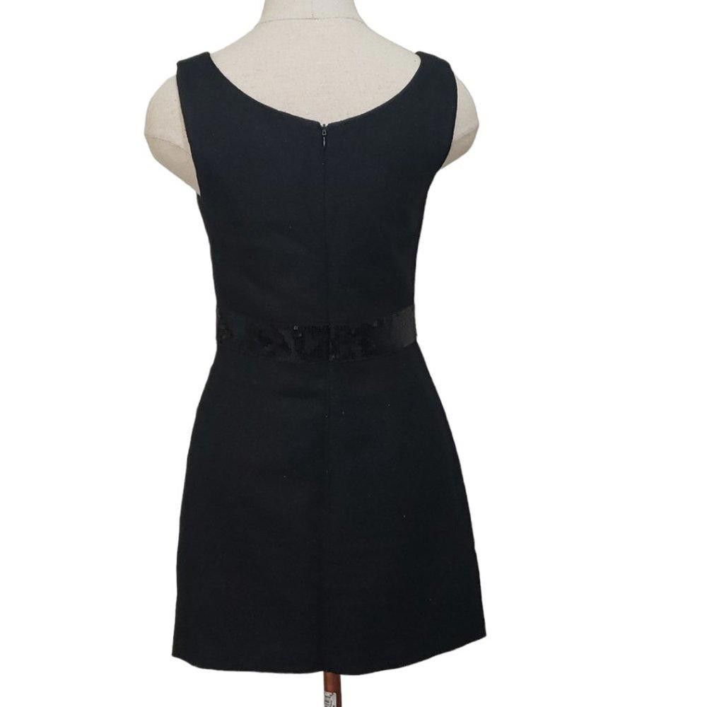 Forever 21 CT526a Forever 21 Little Black Dress With Sequin Bow S/P Size S / US 4 / IT 40 - 3 Thumbnail