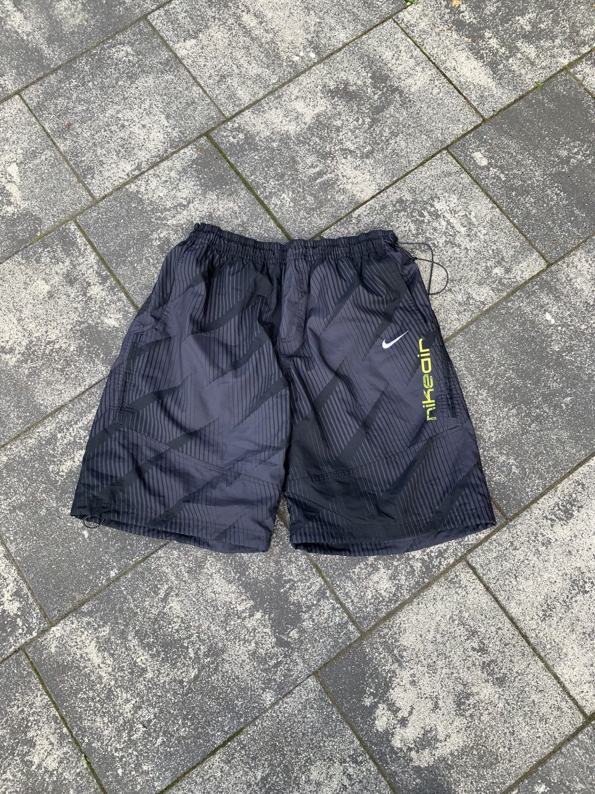 Nike × Vintage 🔥VINTAGE NIKE NYLON SHORTS Size US 36 / EU 52 - 1 Thumbnail