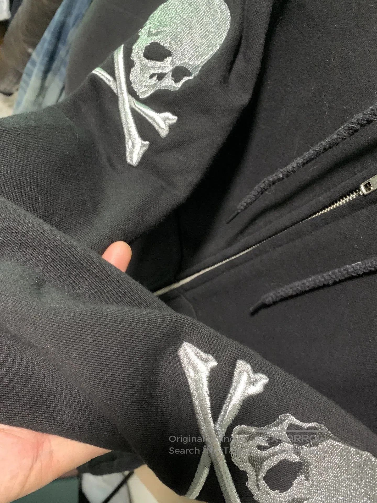 Mastermind Japan mastermind japan skull embroidery hoodie size M. Size US M / EU 48-50 / 2 - 5 Thumbnail