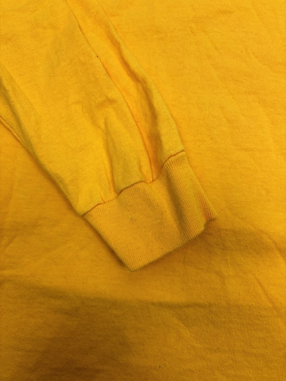 Vintage Vintage steve and barrys u of m michigan maize long sleeve t Size US XL / EU 56 / 4 - 4 Thumbnail