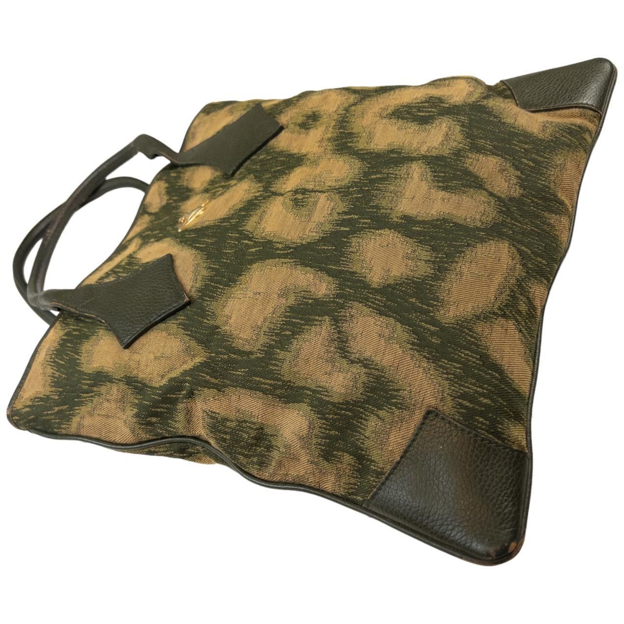 Vivienne Westwood Vintage Vivienne Westwood Pattern Shoulder Bag Size ONE SIZE - 8 Thumbnail