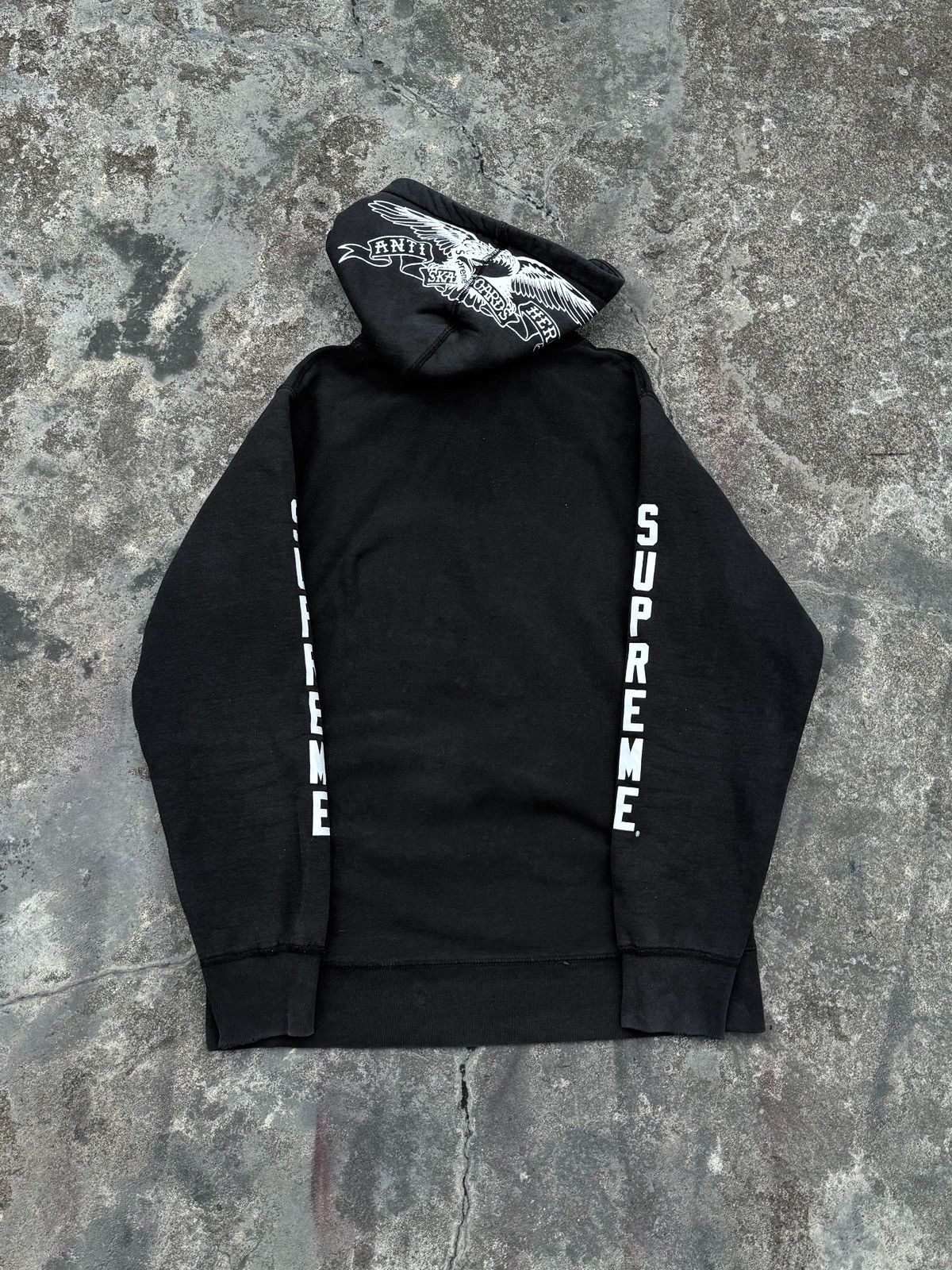 Supreme Supreme Trashed Hoodie Anti Hero Size US L / EU 52-54 / 3 - 2 Thumbnail