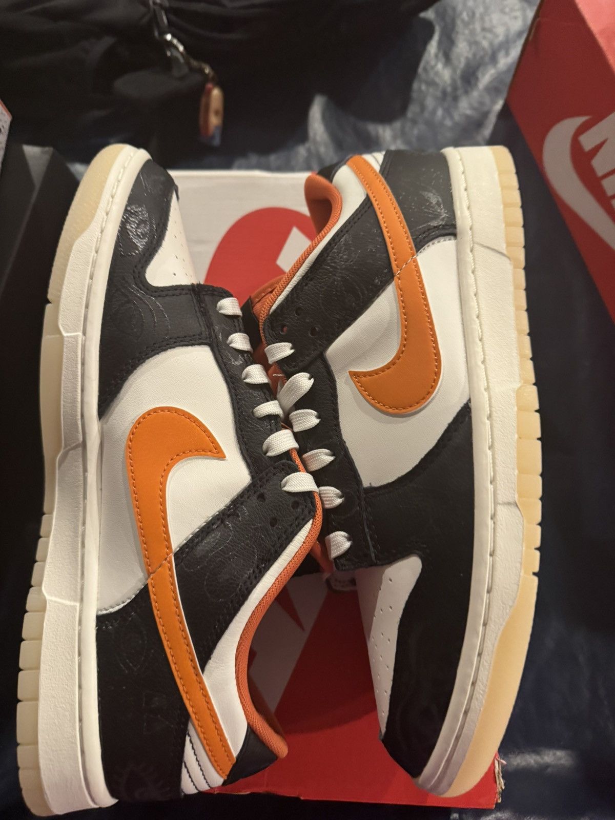 Nike NIKE DUNK LOW HALLOWEEN Size US 10 / EU 43 - 1 Thumbnail