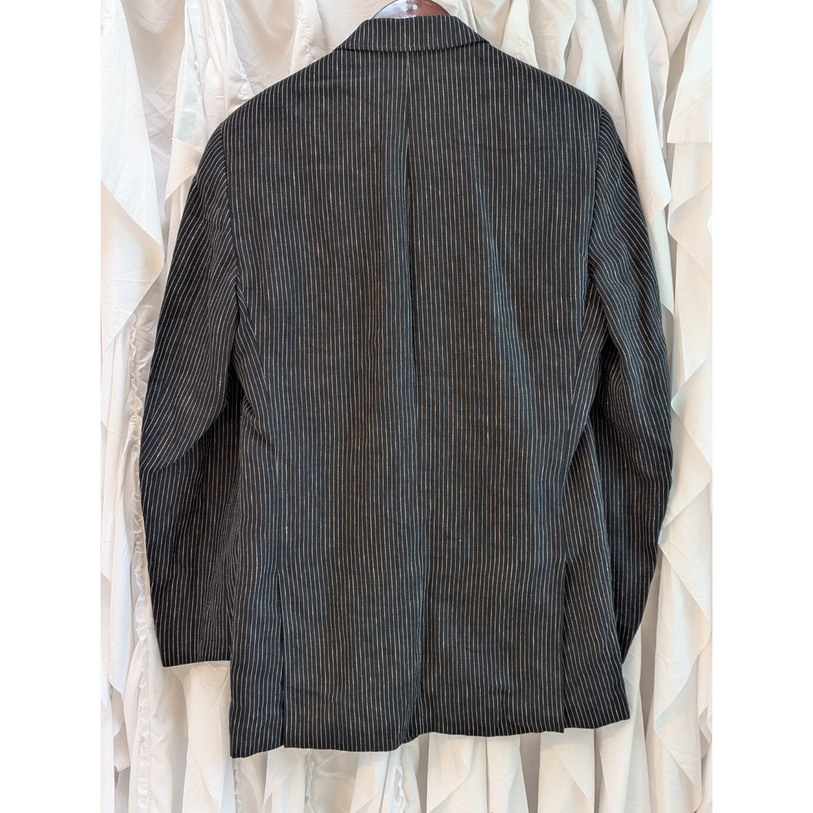 Joseph Abboud Size 38L Black w/White Pin Stripes Linen 2 Button Notch Size 38L - 14 Thumbnail