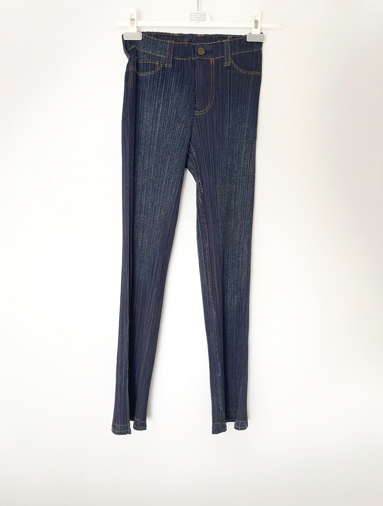 Pleats Please Issey Miyake Issey Miyake Pleats Please Blue Jeans Size 24" / US 00 / IT 34 - 1 Thumbnail