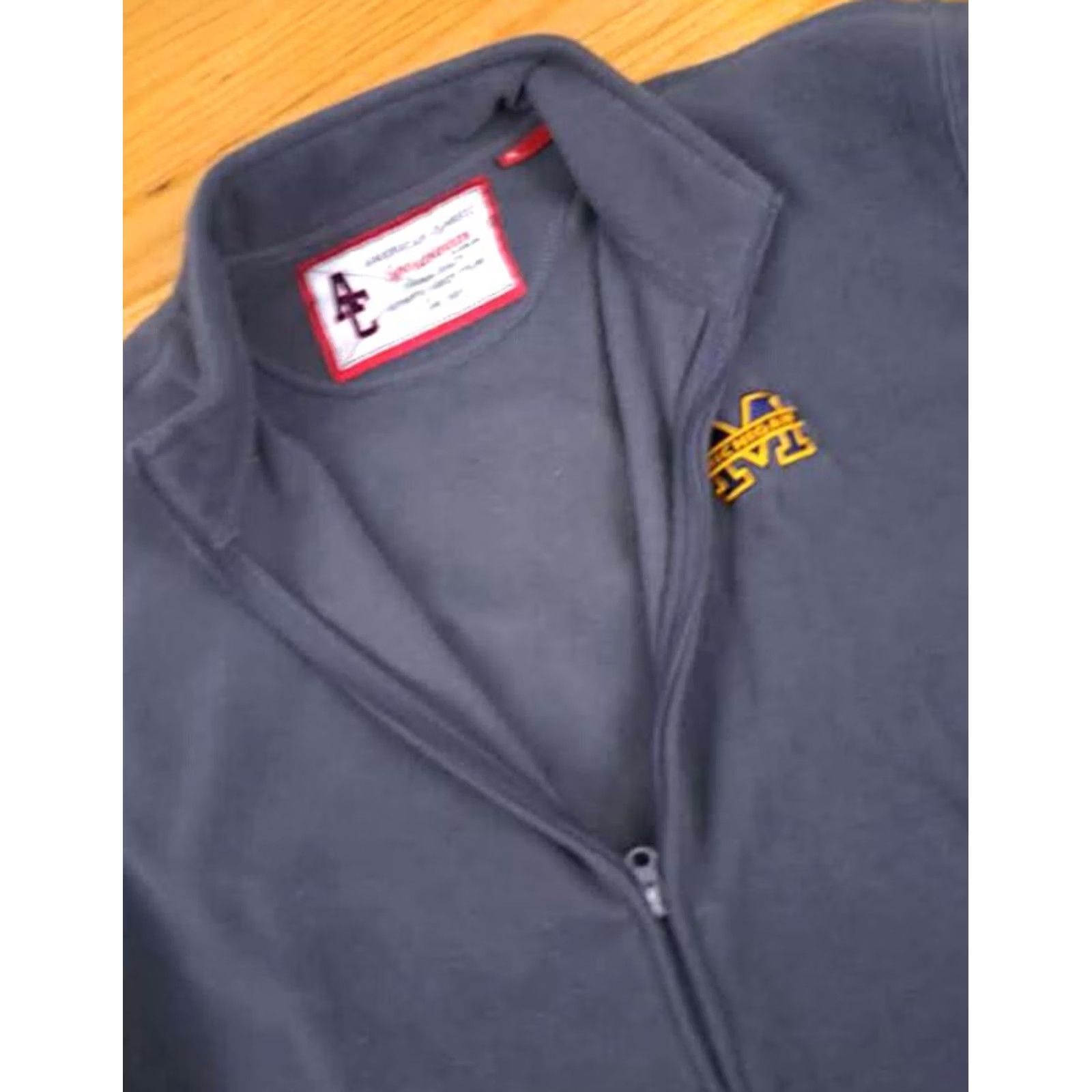 X-LARGE Michigan Wolverines Full Zip Embroidered Fleece Sweatshirt XL Men Grey Size US XL / EU 56 / 4 - 3 Thumbnail