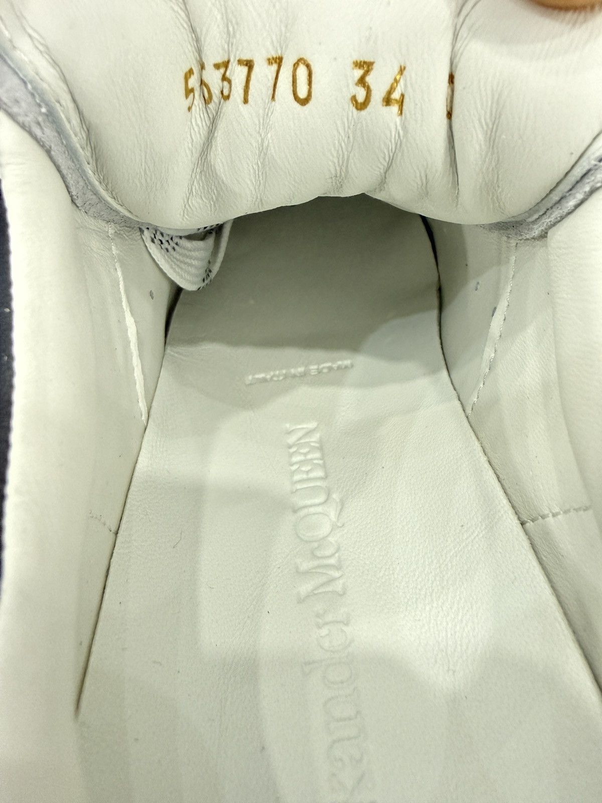 Alexander McQueen Alexander McQueen Oversized Sneaker White Black Size US 4 / IT 34 - 5 Thumbnail