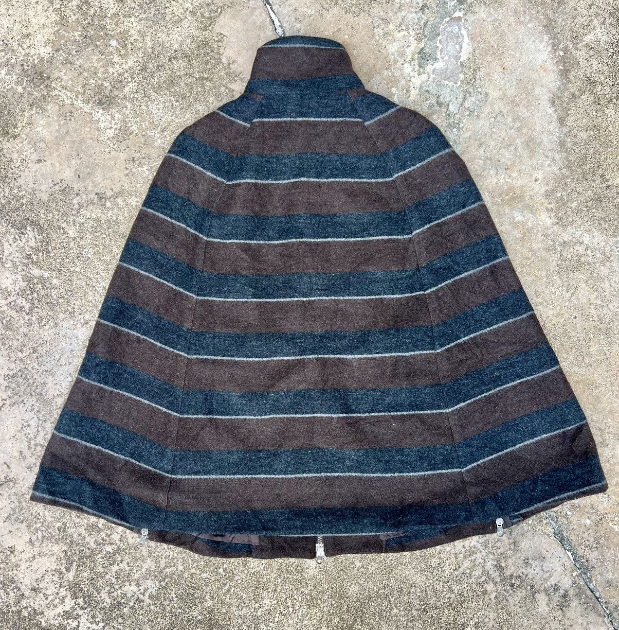 5351 POUR LES HOMMES × If Six Was Nine × KMRii Vintage Y2K 5351 Pour Les Femmes Poncho Wool Jacket Size US M / EU 48-50 / 2 - 16 Thumbnail