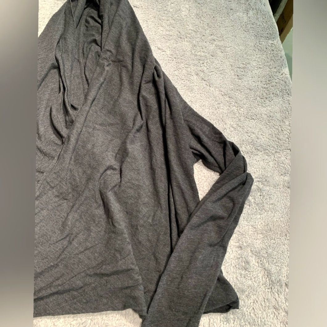 Lululemon lululemon athletica Sweatshirt Hoodie Dark Gray Women 8 Regular Pullover Gray Long Sleeve Cropped Hooded Size M / US 6-8 / IT 42-44 - 3 Thumbnail
