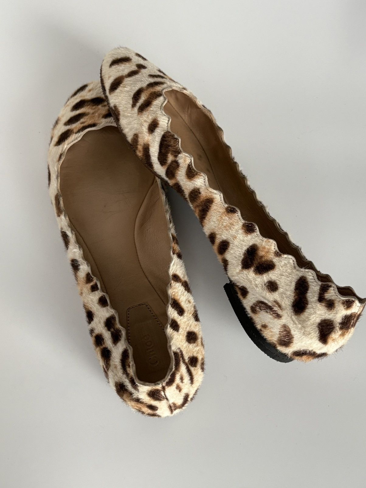 Chloe Chloe Leopard Print Calf Hair Scalloped Ballet Flats 37 US 7 Size US 7 / IT 37 - 8 Thumbnail