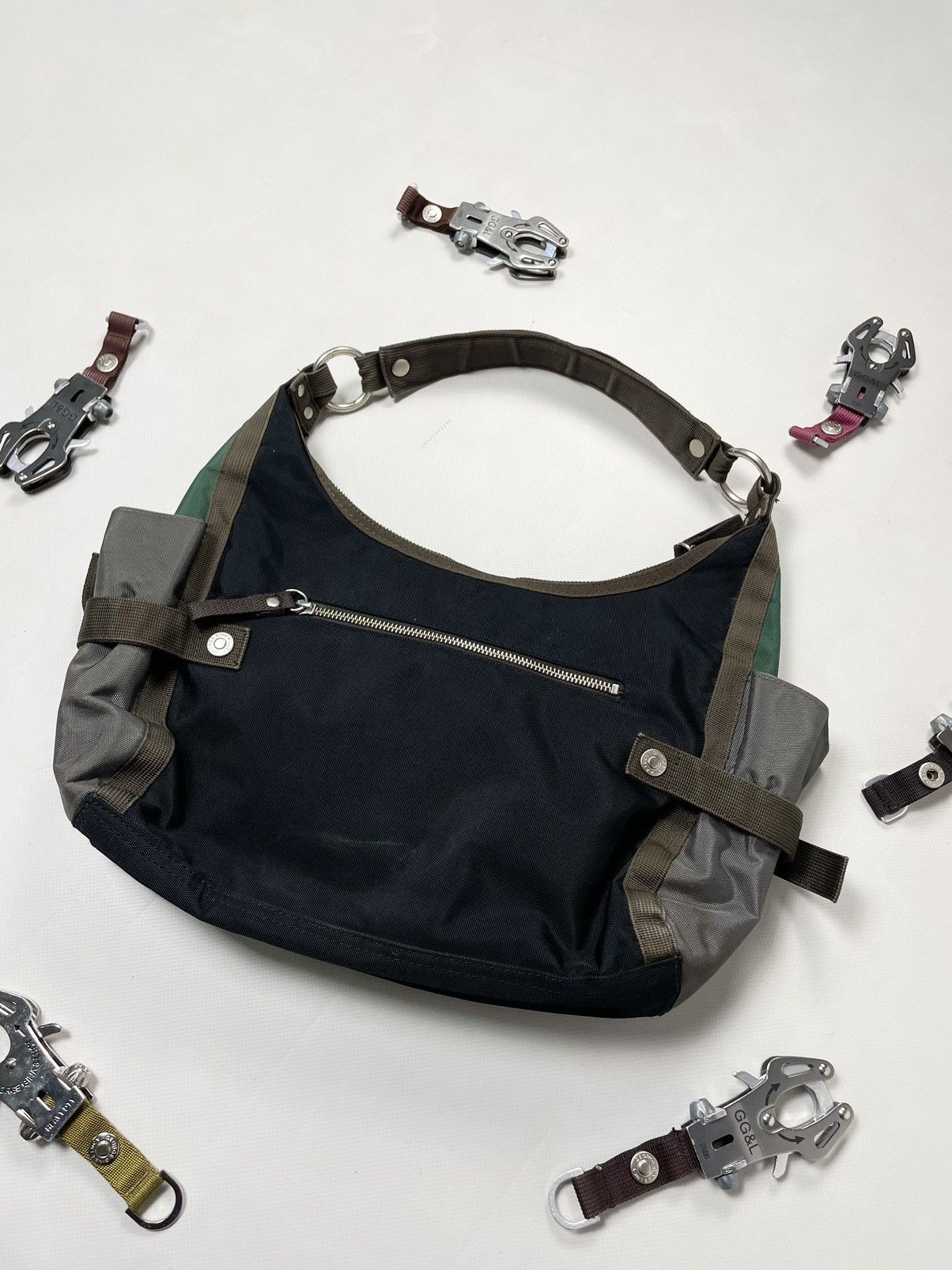 Japanese Brand George Gina & Lucy Popalicious Green Alyx Carabiner Bag GGL Size ONE SIZE - 5 Thumbnail