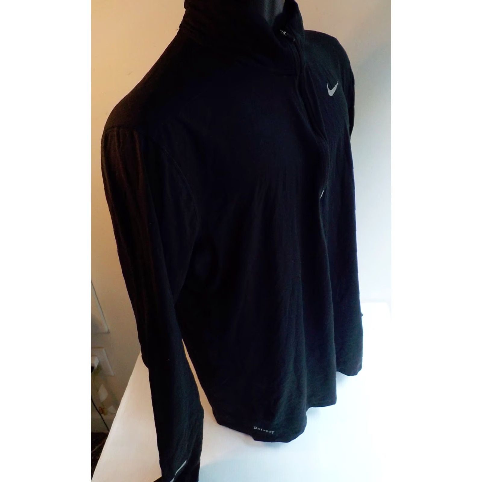 Nike Nike Dri-Fit 1/4 Zip Pullover Long Sleeve Thumbholes Black Large Men Sportswear Size US L / EU 52-54 / 3 - 3 Thumbnail