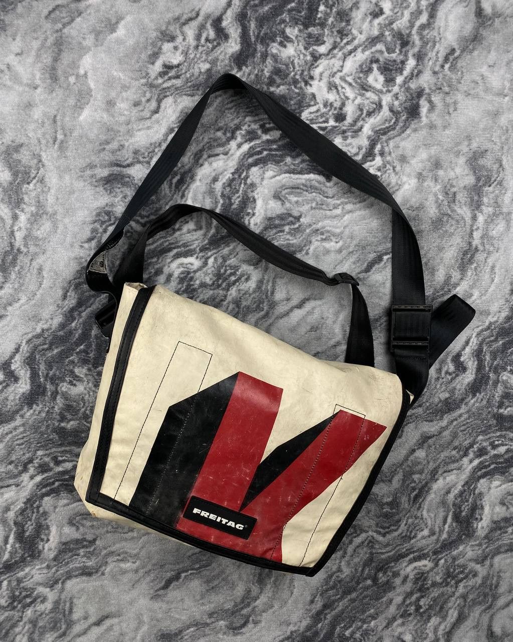 Freitag Freitag F14 Dexter Shoulder Bag Men Size ONE SIZE - 1 Thumbnail