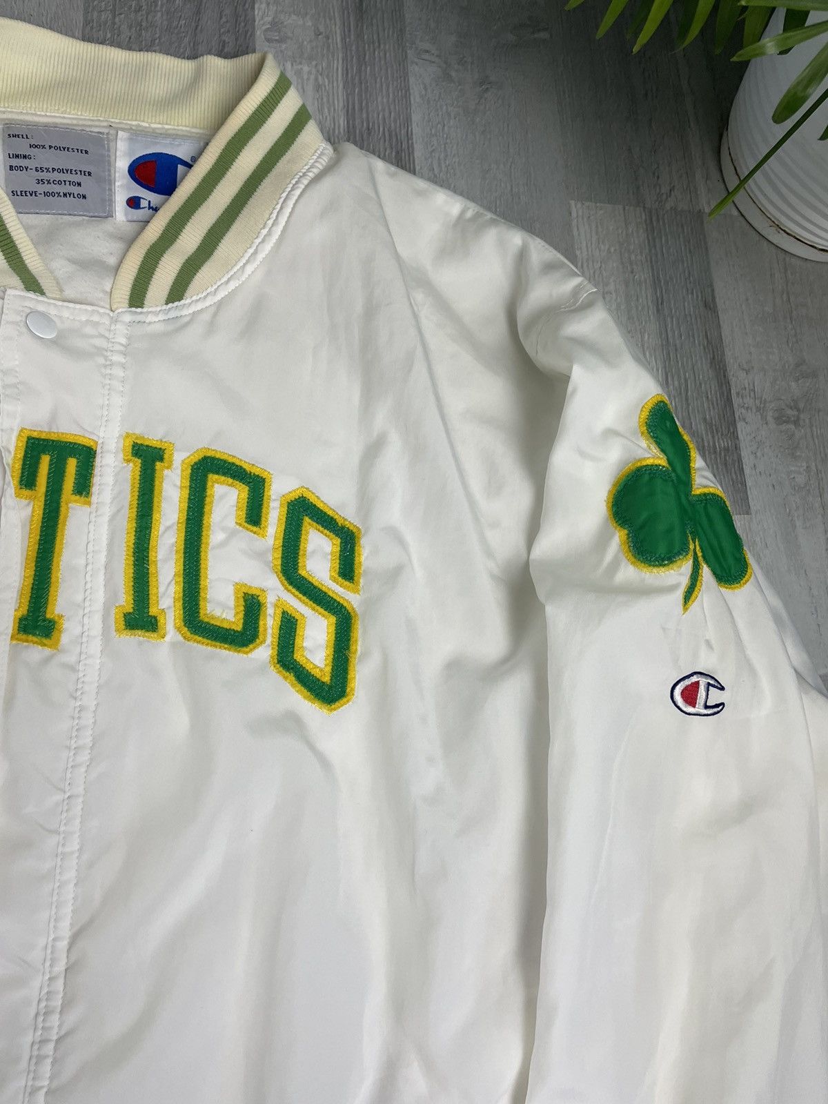 Champion × NBA × Vintage Boston Celtics Vintage 90s NBA Basketball Bomber Jacket Size US L / EU 52-54 / 3 - 3 Thumbnail