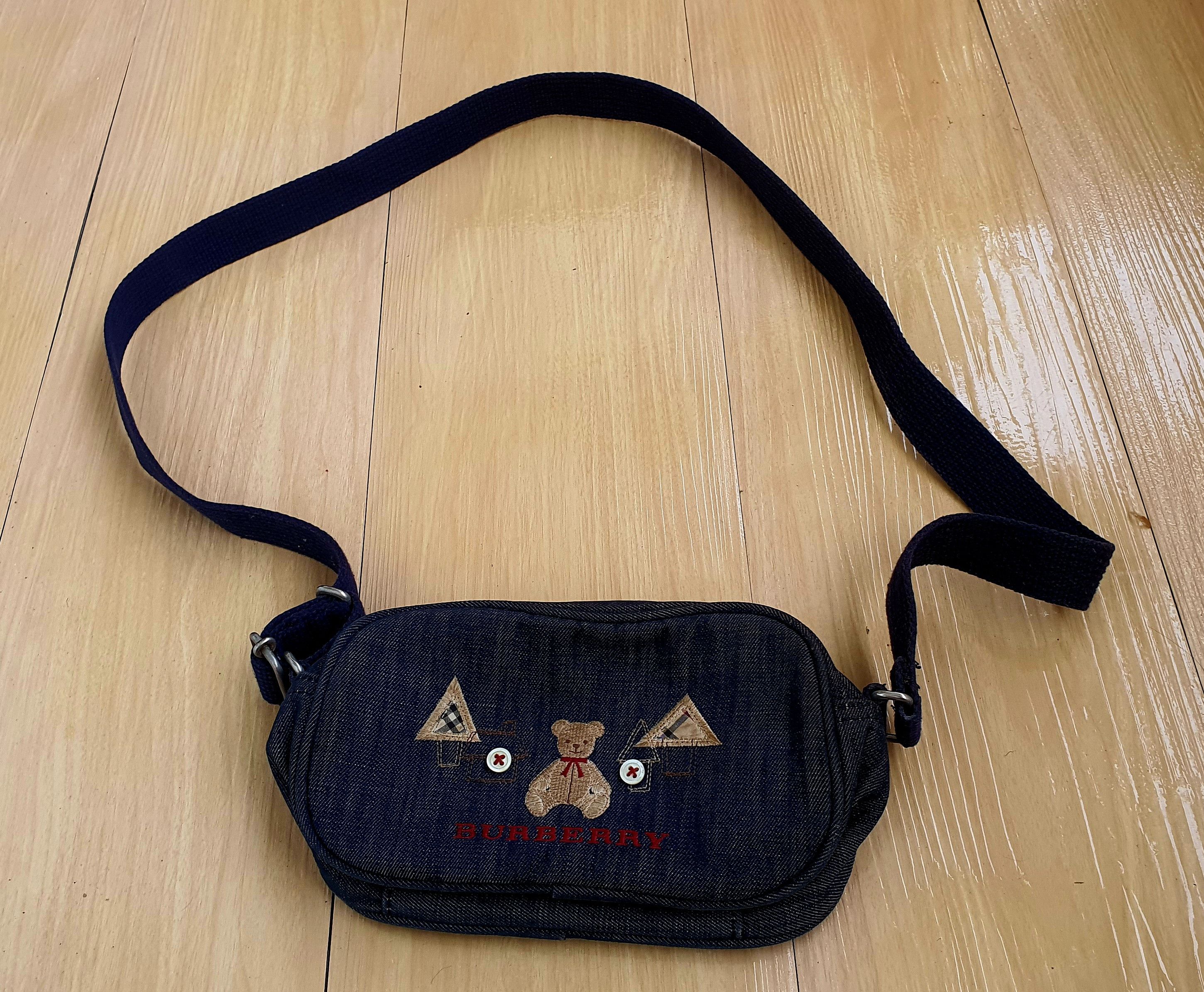 Burberry Burberry Bear Case Sling Bag Size ONE SIZE - 6 Thumbnail