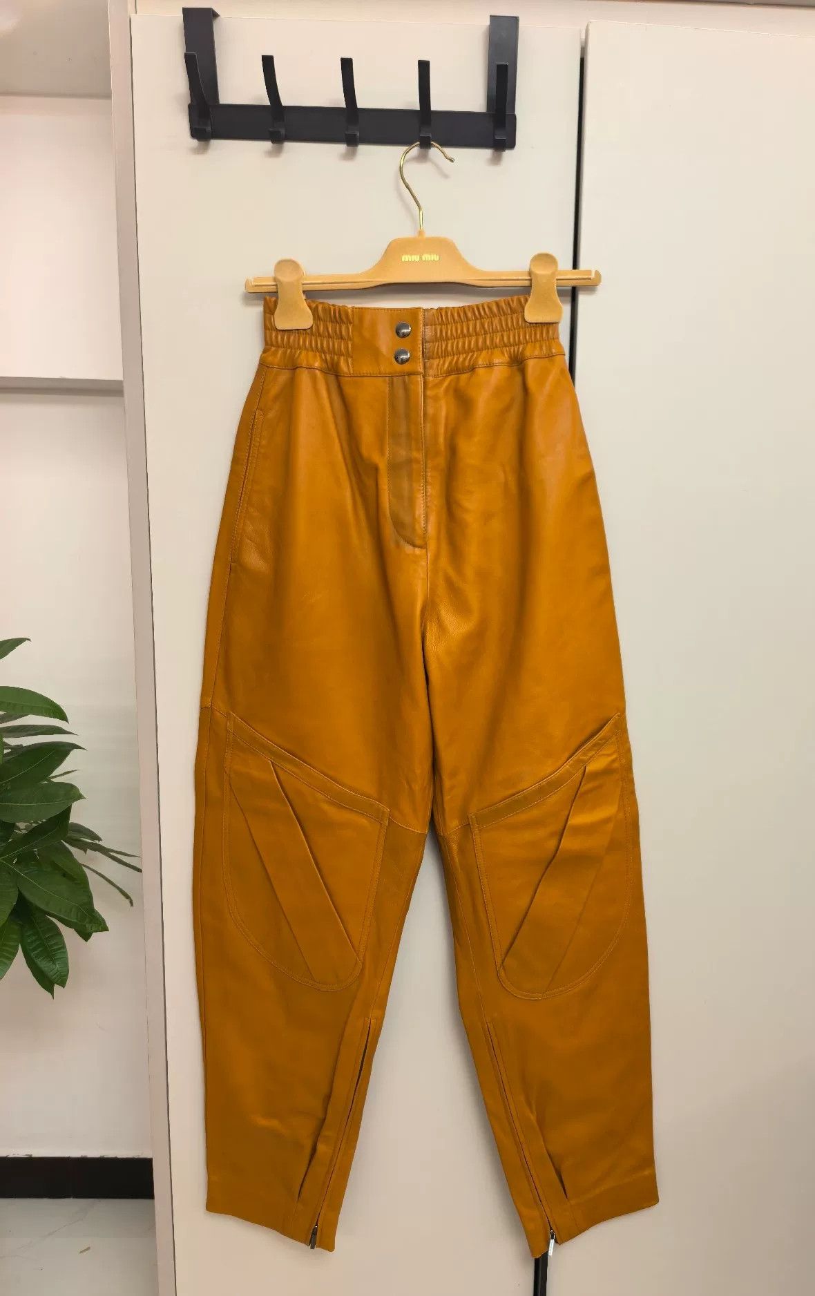 Acne Studios Acne Studios Orange Elastic Waist Cargo Pants Size 36" / US 14 / IT 50 - 1 Thumbnail