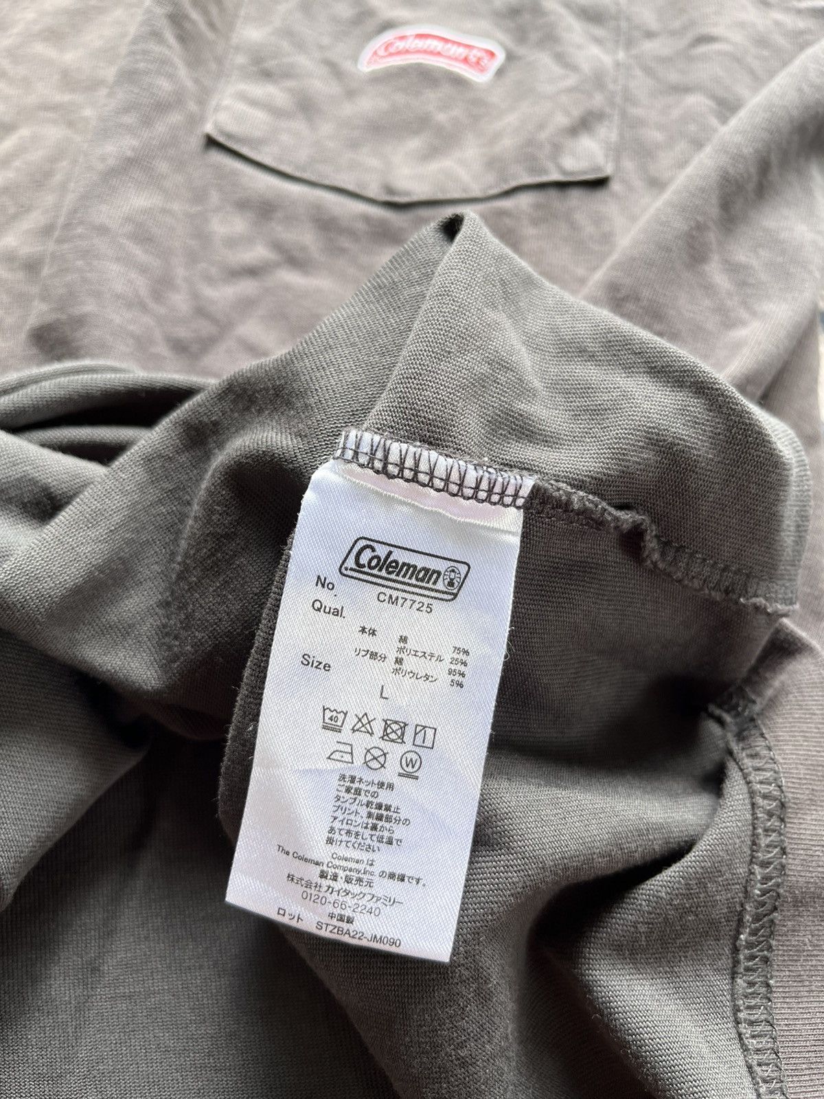 Coleman Coleman Single Pocket Backhit Many Logo Tee Size US L / EU 52-54 / 3 - 5 Thumbnail
