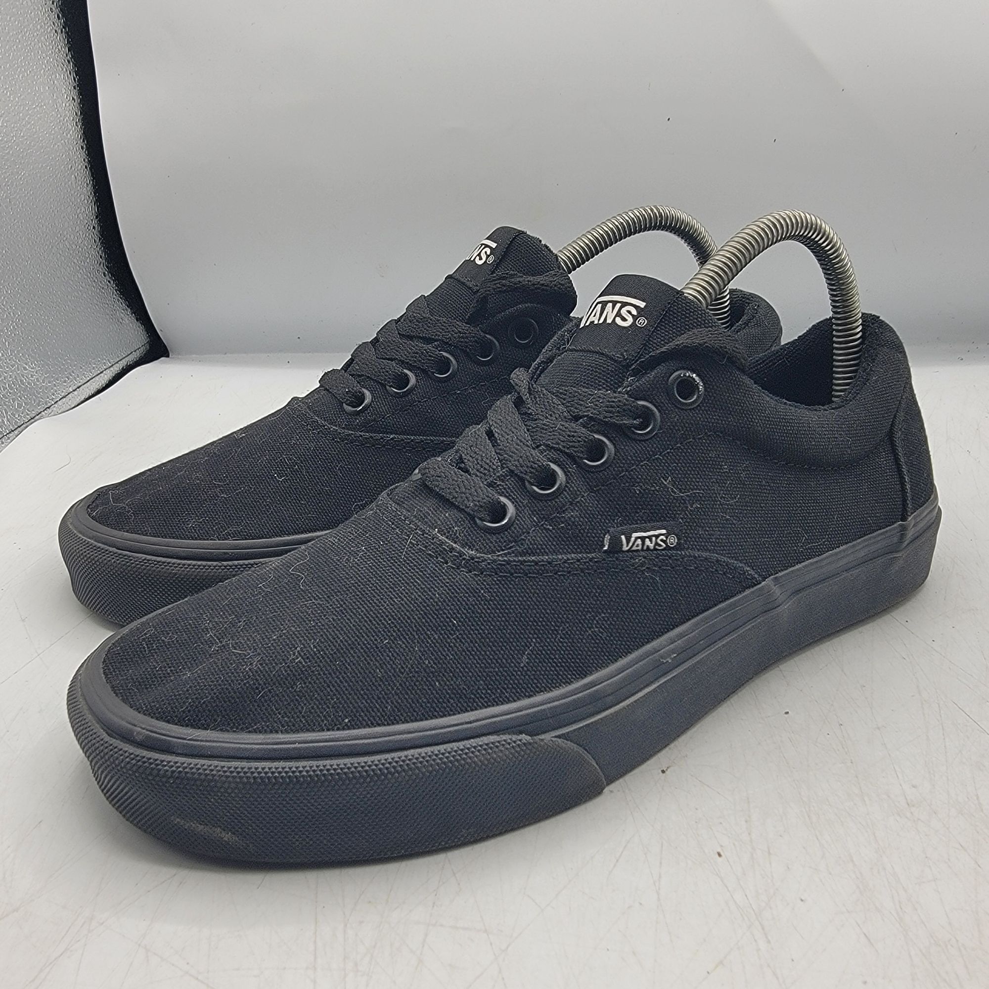 Vans Vans Doheny Mens 8 Triple Black Sneaker Shoes Skateboarding Size US 8 / EU 41 - 4 Thumbnail