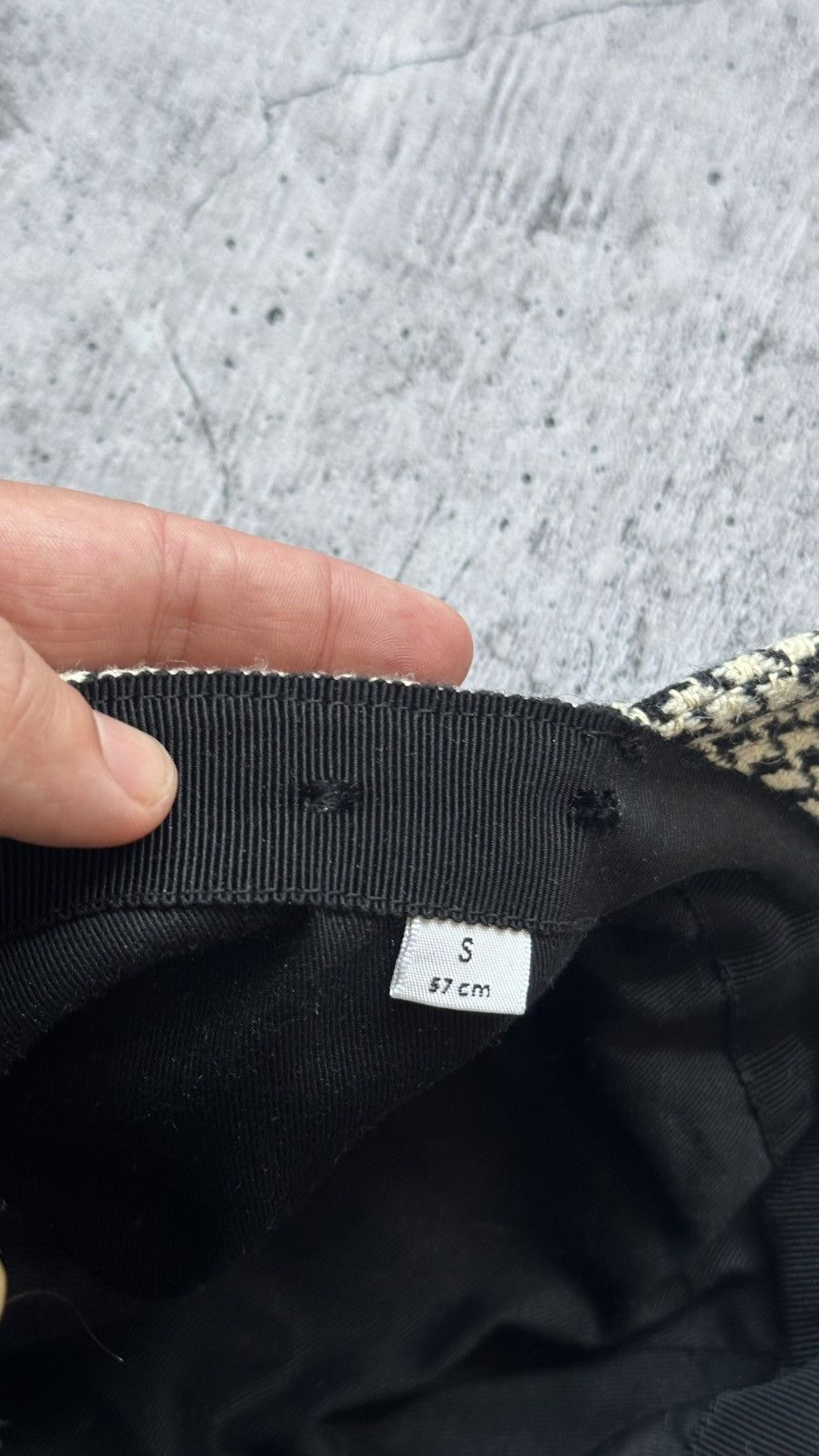 Gucci Gucci Multilogo Tweed Style Hat Size ONE SIZE - 14 Thumbnail