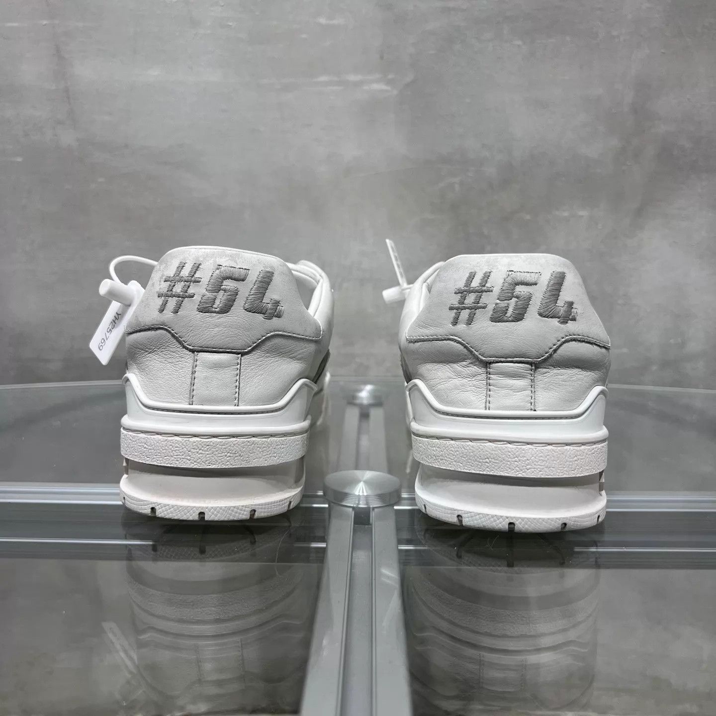 Louis Vuitton Louis Vuitton Off-White Trainer UK6.5 40.5 Size US 7.5 / EU 40-41 - 6 Thumbnail