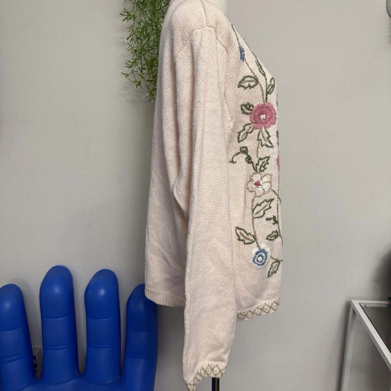 Designer Ramie 80s Floral Cottage Core Embroidered Beaded Cardigan L Size L / US 10 / IT 46 - 3 Thumbnail