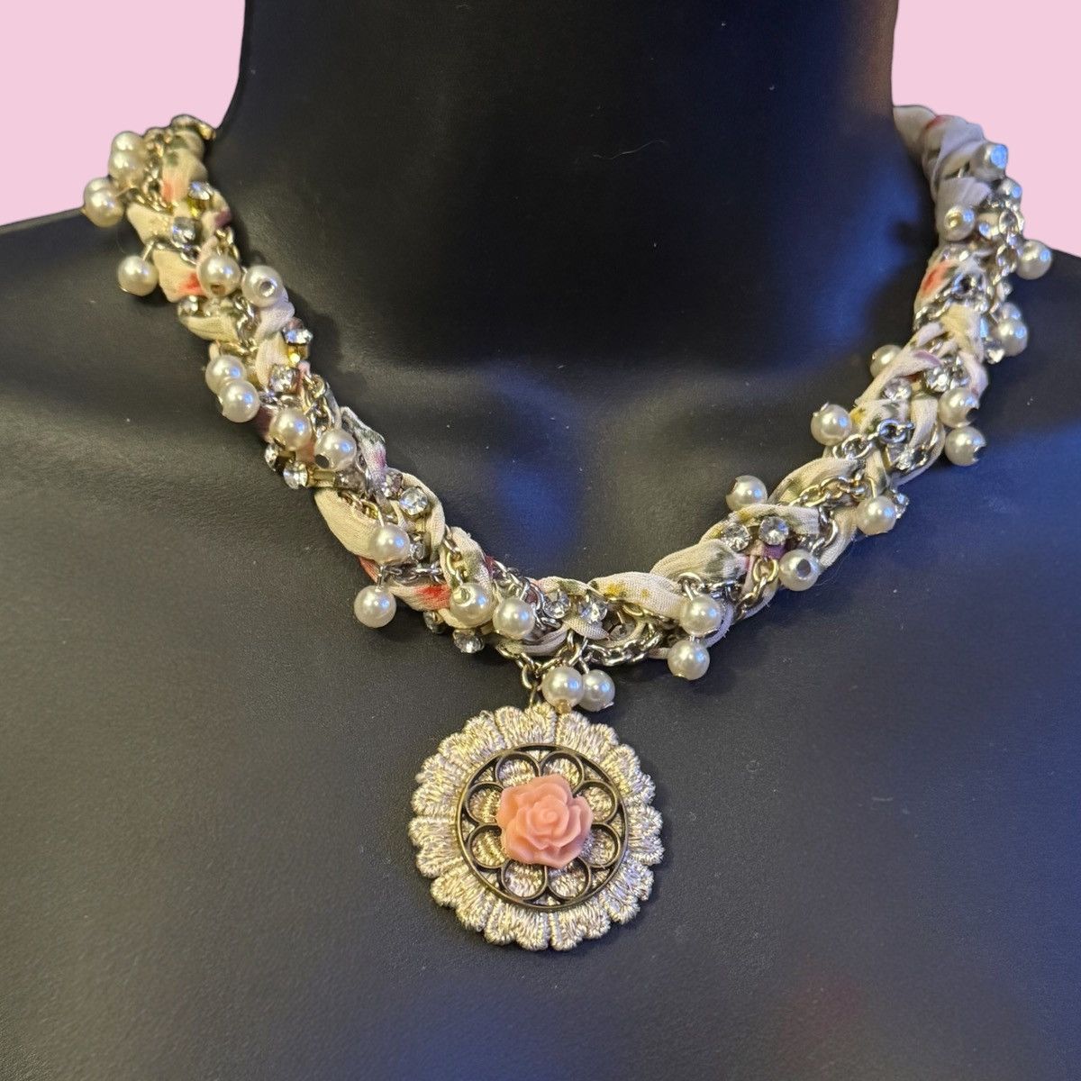 Other Pearls and rhinestones floral braided ribbon pendant necklac Size ONE SIZE - 1 Thumbnail