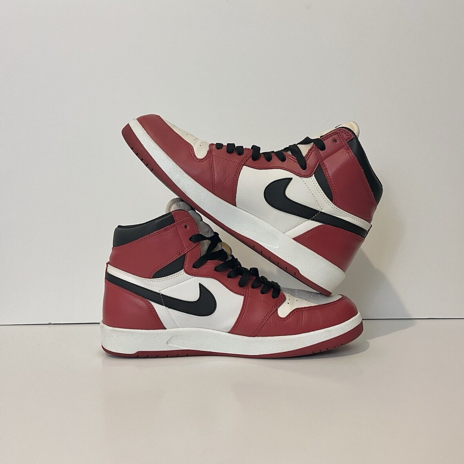 Jordan Brand 2015 Air Jordan 1.5 Chicago 768861-601 Sz 10 Size US 10 / EU 43 - 6 Thumbnail