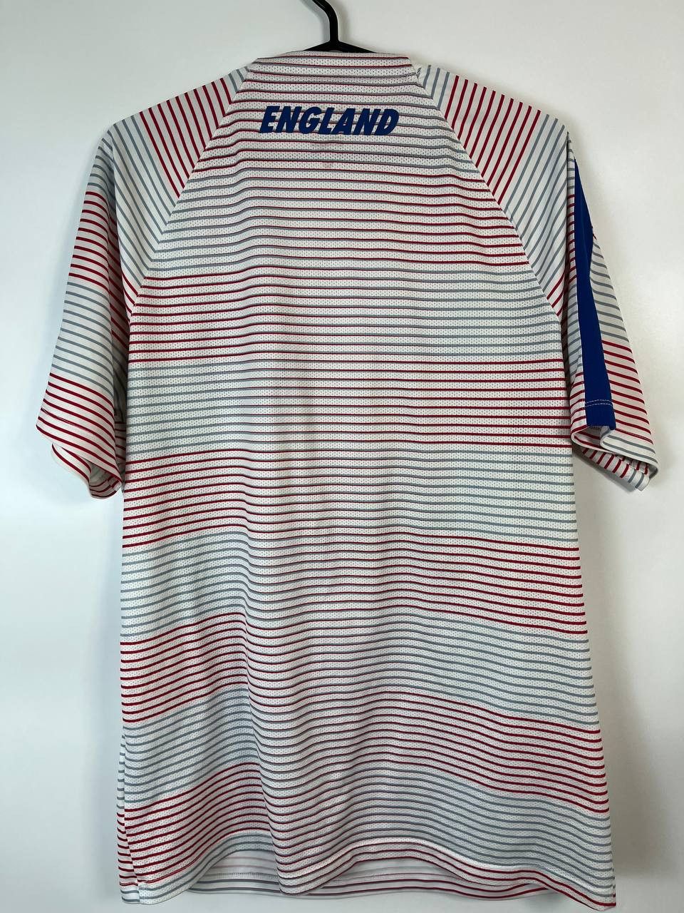 Nike ENGLAND NATIONAL 2016/17 TRAINING FOOTBALL SHIRT Sz L Size US L / EU 52-54 / 3 - 6 Thumbnail