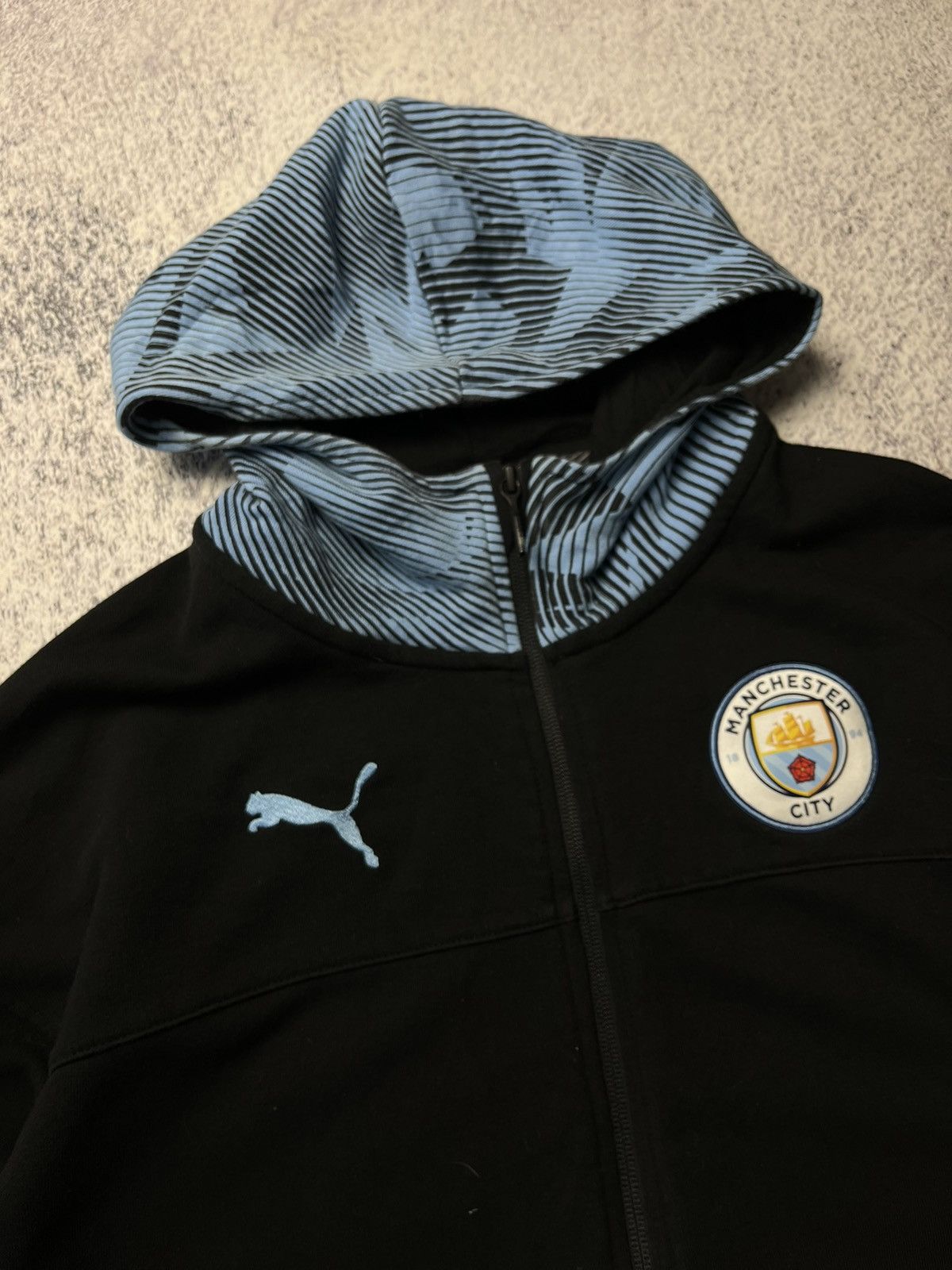 Puma Vintage Puma Manchester Citi Zip Up Hoodie Size US M / EU 48-50 / 2 - 11 Thumbnail