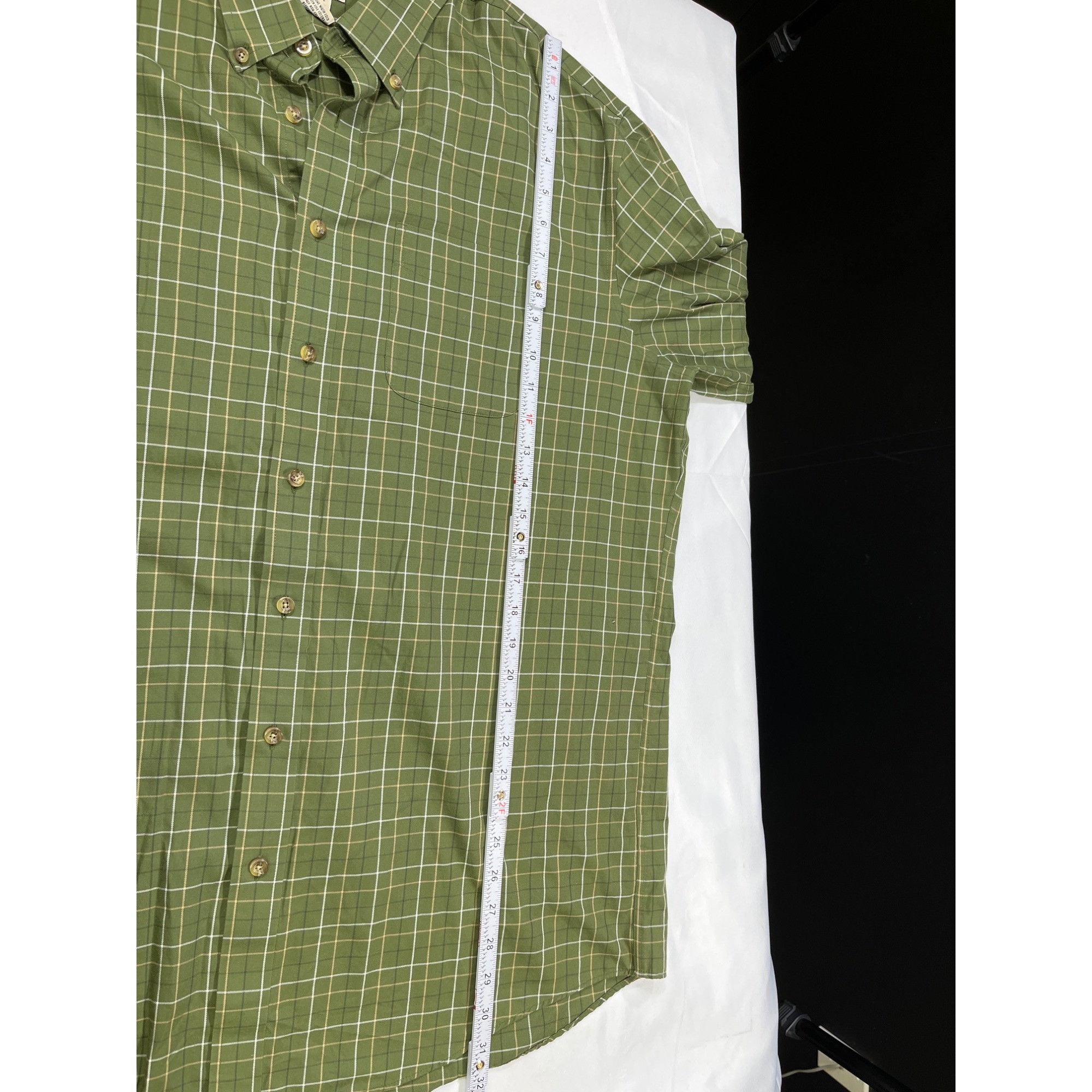 L.L. Bean L.L. Bean SKU 7652 Mens Green Plaid Long Sleeve Button Down Size US XL / EU 56 / 4 - 5 Thumbnail