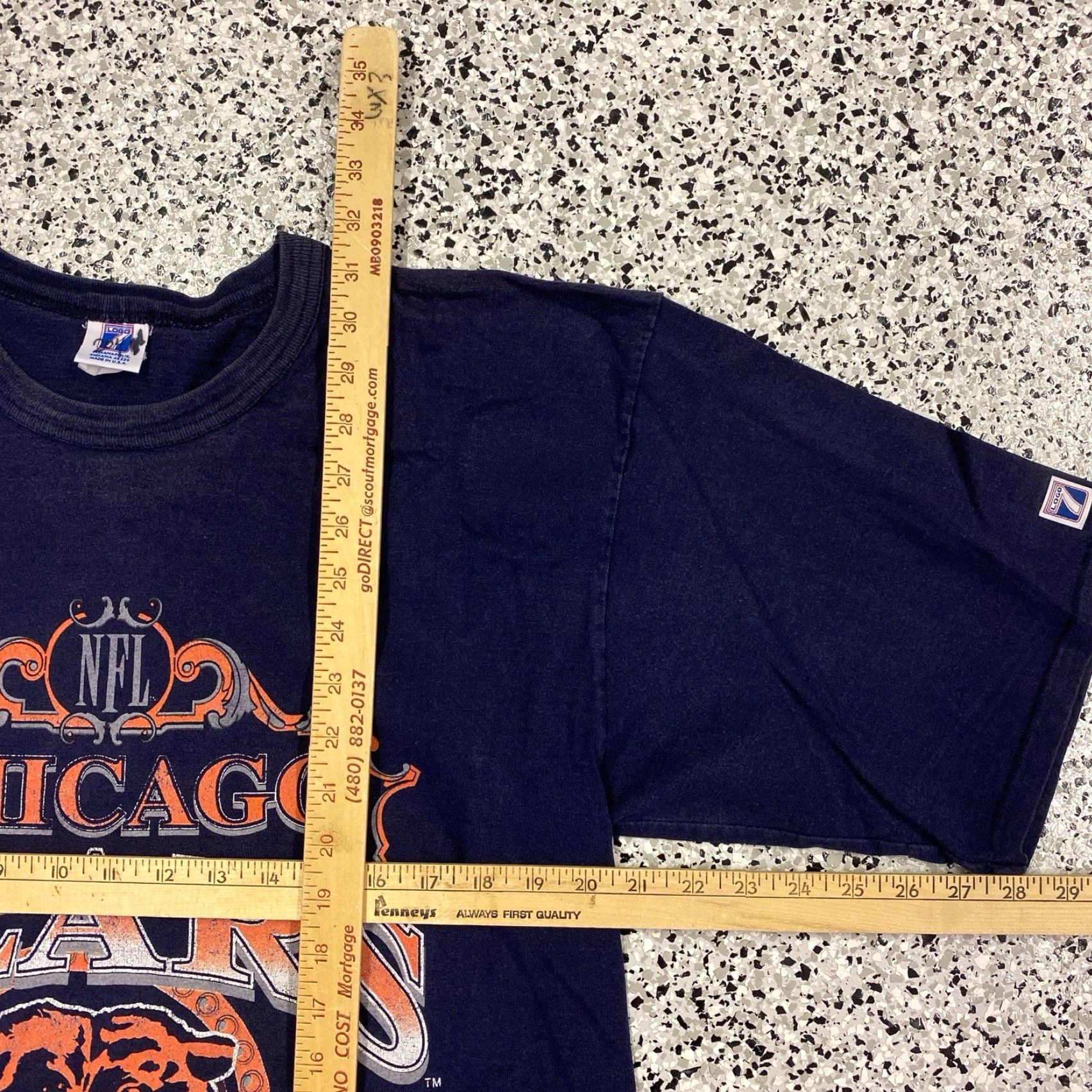 Logo 7 VINTAGE 90s Chicago Bears Logo 7 Shirt Mens Medium Single Stitch Crew Neck Graphic Print Football NFL Bears Logo 1990-1999 Size US M / EU 48-50 / 2 - 3 Thumbnail