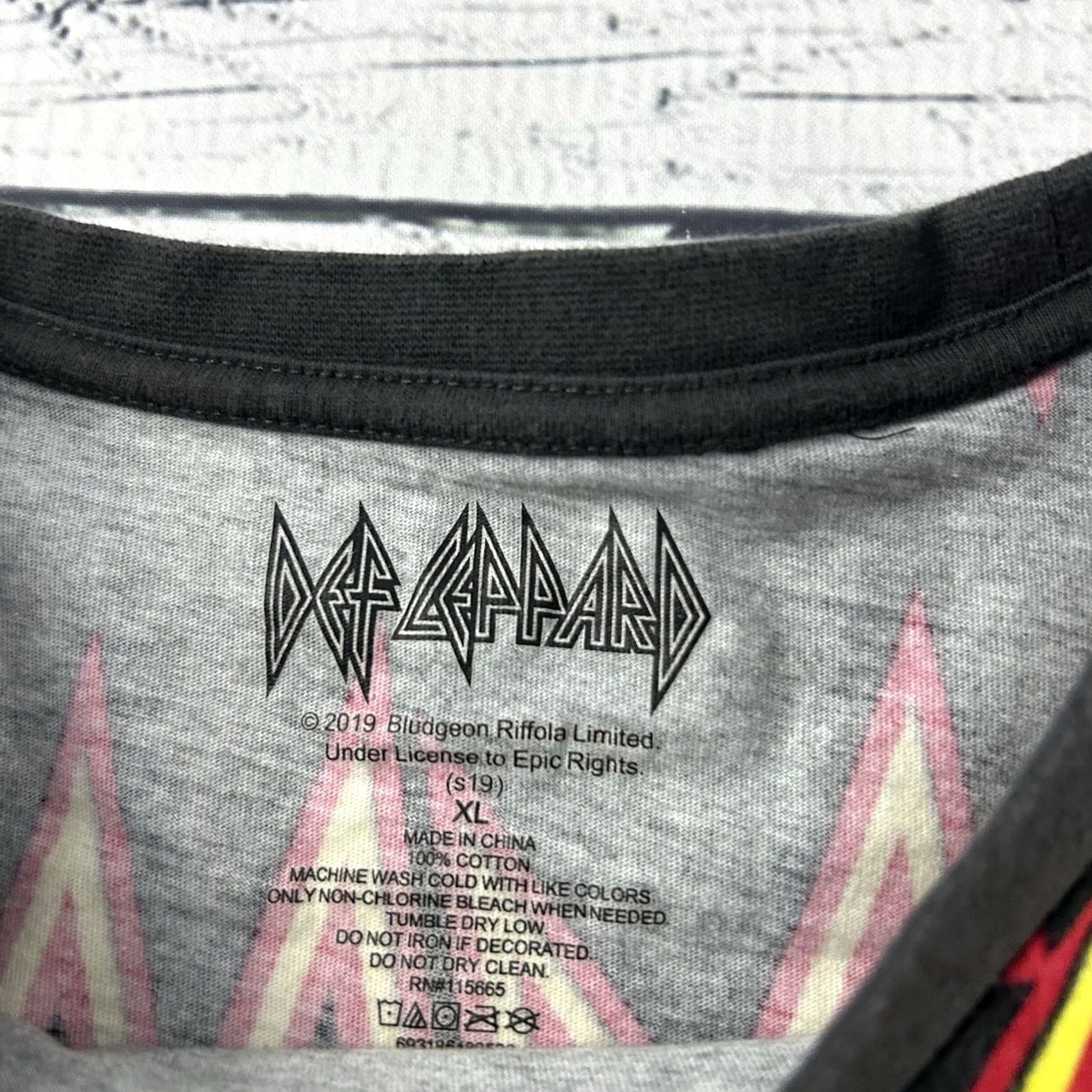 Gloverall Def Leppard All Over Print Short Sleeve T Shirt Mens XL Black Size US XL / EU 56 / 4 - 2 Thumbnail