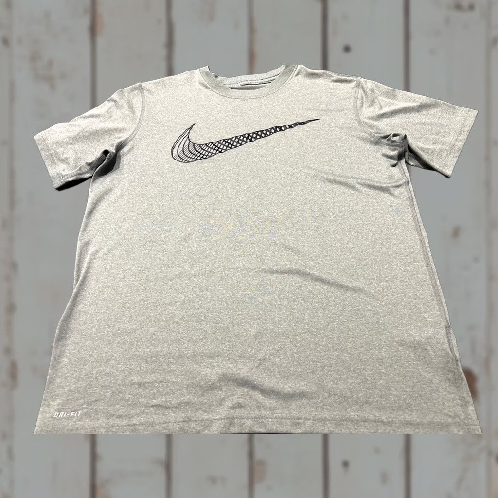 Nike Nike Shirt Boys XL Gray Black Swoosh Basketball Athletic Polyester T-Shirt Graphic Tee Logo Sports Size US XL / EU 56 / 4 - 1 Thumbnail