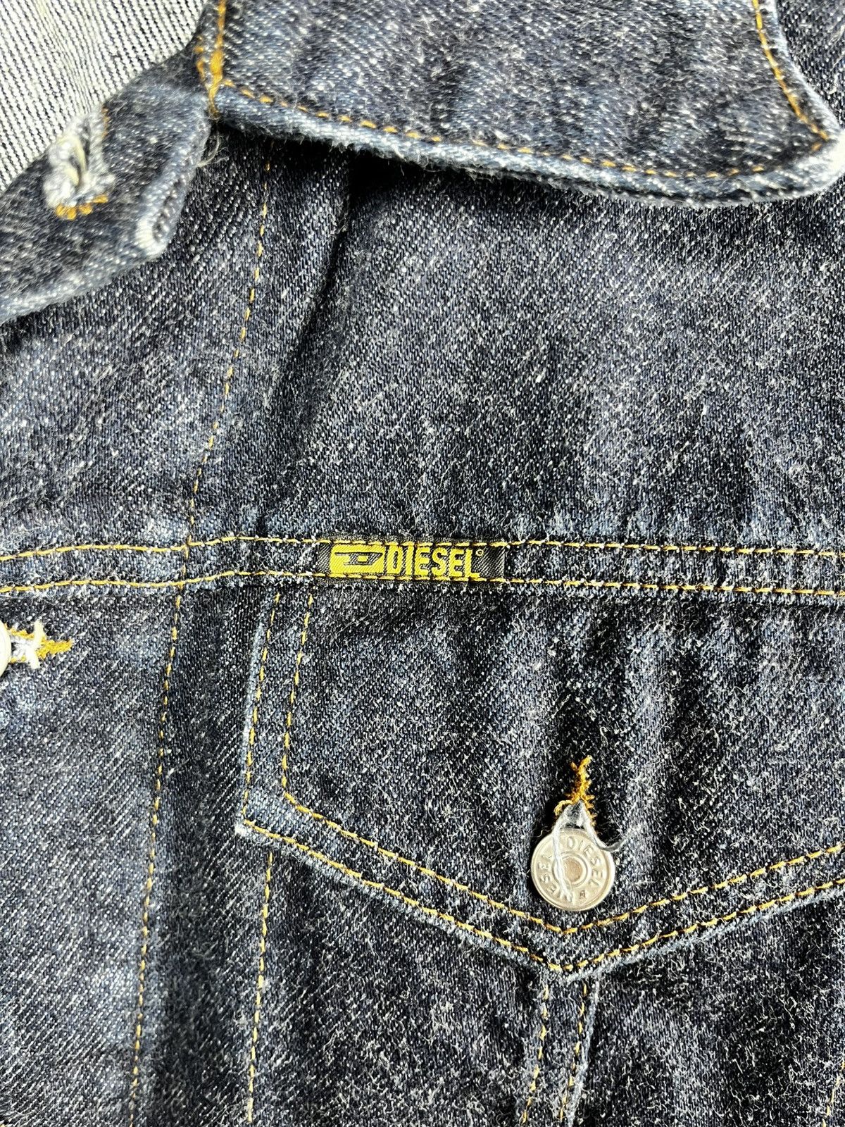 Diesel Diesel vintage 90s denim jacket Size US M / EU 48-50 / 2 - 4 Thumbnail