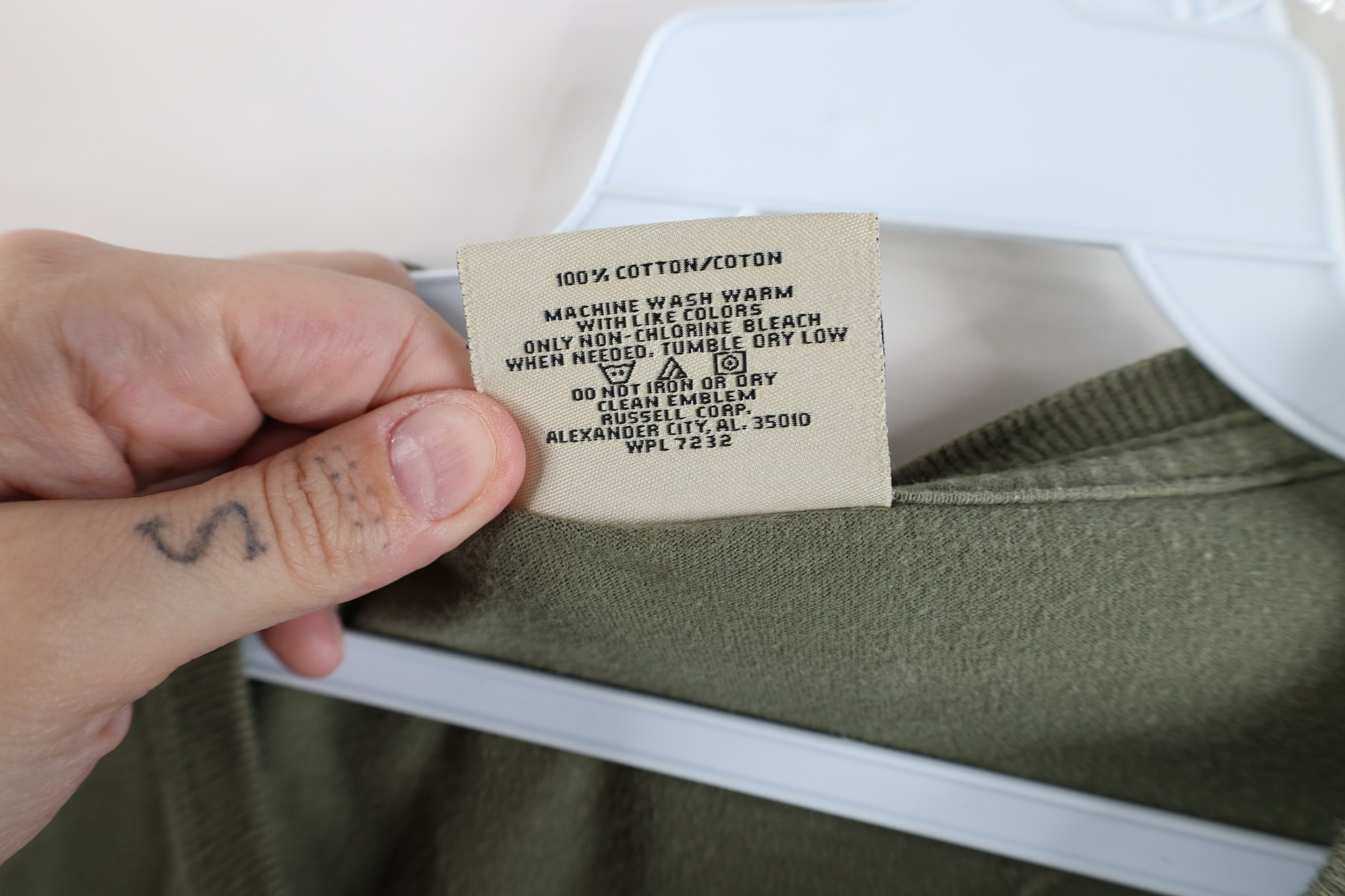Russell Athletic Vintage 90s Russell Athletic Cotton T-Shirt Olive Green Size US L / EU 52-54 / 3 - 10 Thumbnail