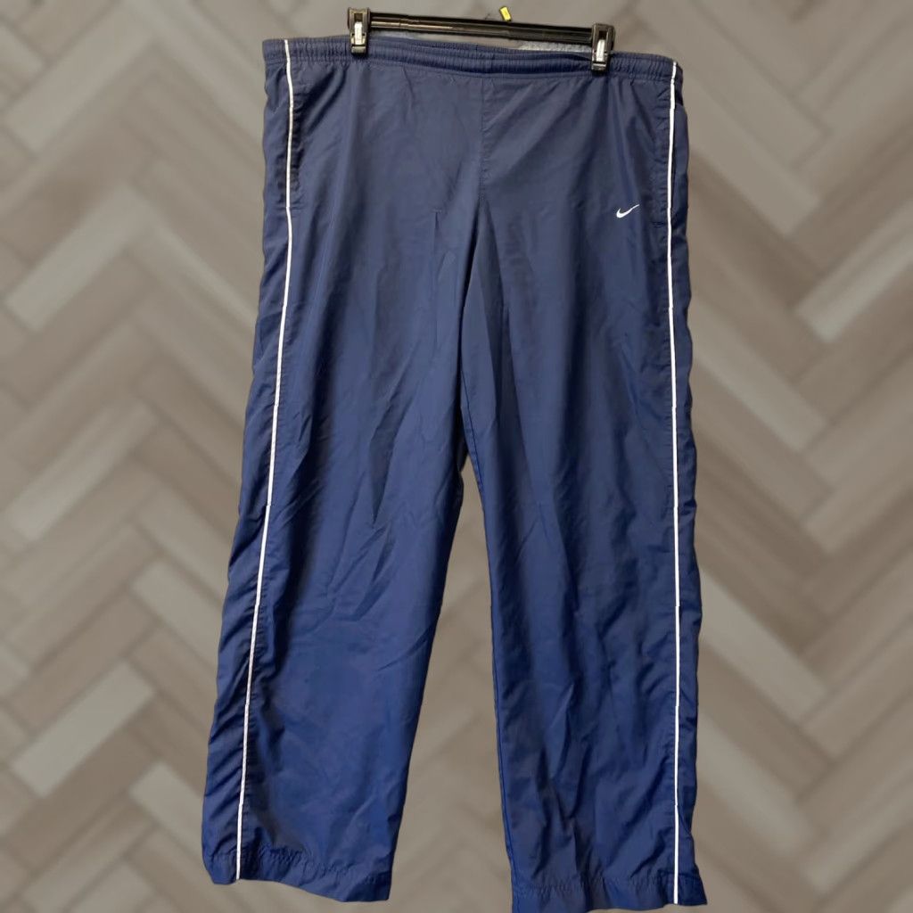 Nike Nike Sweatpants Mens XL Regular Navy Blue 40-79 40-79 Nike Sweatpants Cross Training Hiking Bootcut Pants Regular Mens Size US 36 / EU 52 - 1 Thumbnail