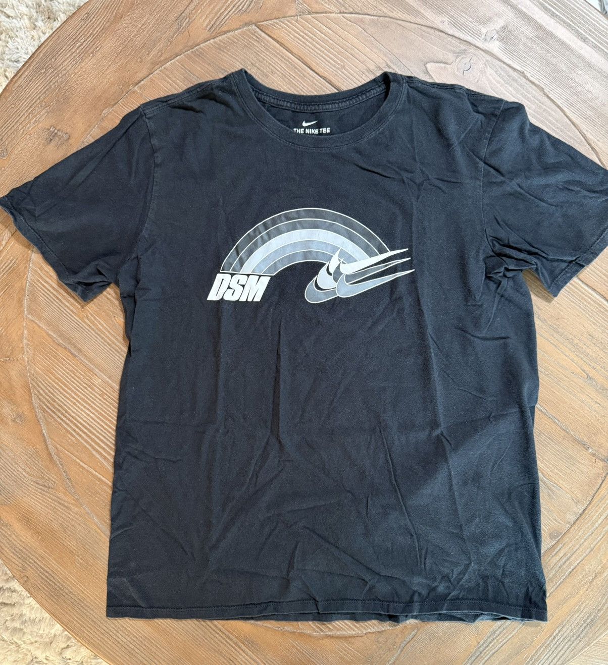 Dover Street Market × Nike Black Friday DSM Nike Tee Size US L / EU 52-54 / 3 - 1 Thumbnail