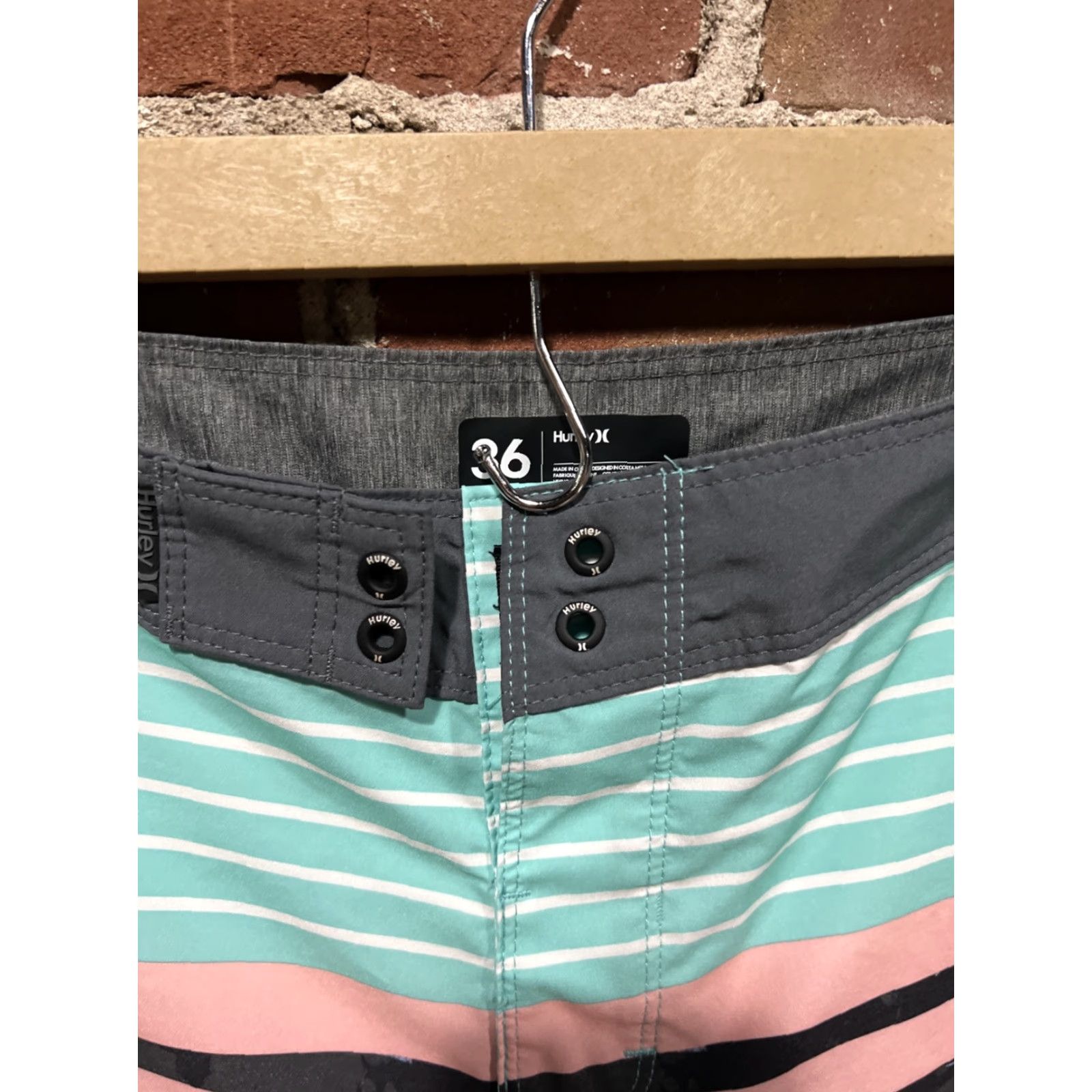 Hurley Hurley Phantom Board Shorts Mens 36 Hula Girl Swim Trunks Blue Hawaii Beach Aloha Pattern Phantom Men Board Shorts Girls? Size US 36 / EU 52 - 2 Thumbnail