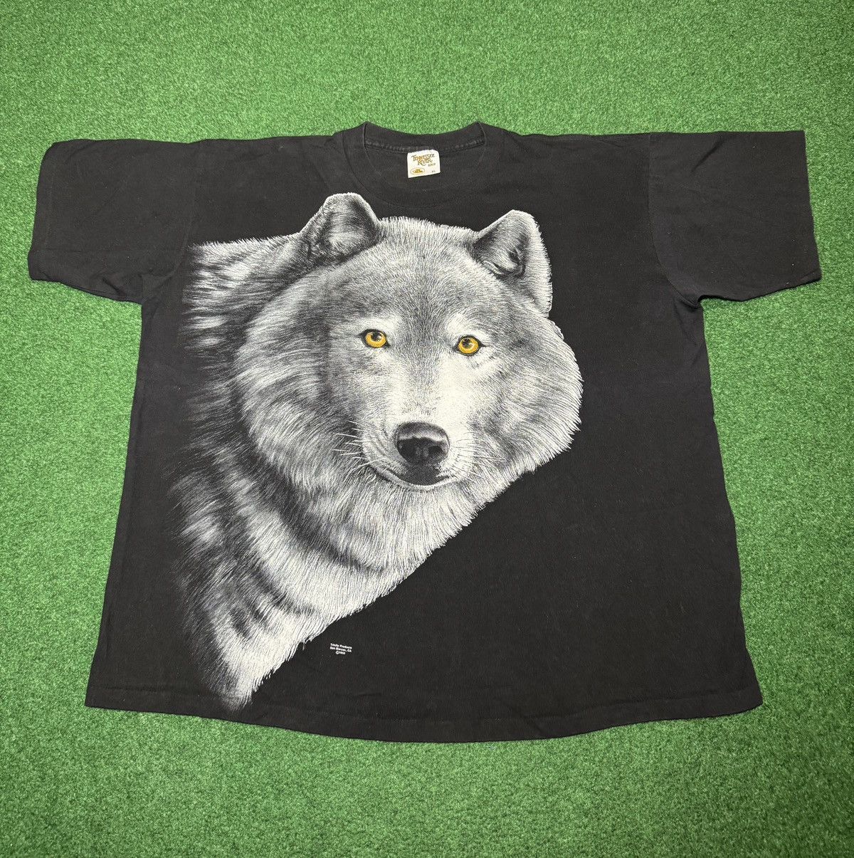 Vintage Vintage Wolf Nature Animal Tennessee River 90s XL T Shirt Size US XL / EU 56 / 4 - 1 Thumbnail
