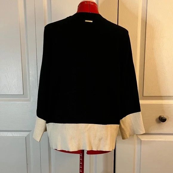 Andrew Marc Black and White Sweater by Marc New York Andrew Marc L Size L / US 10 / IT 46 - 2 Thumbnail