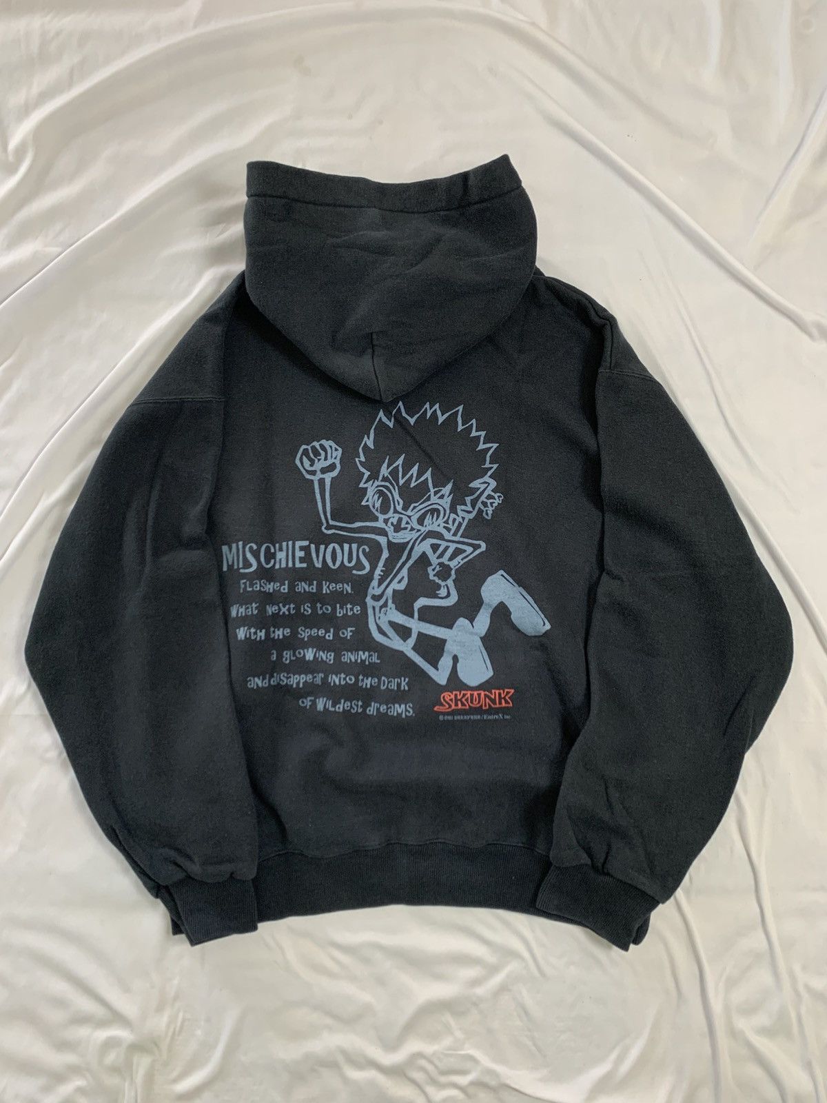 Anime Mischievous skunk hoodie emi nakayama Size US L / EU 52-54 / 3 - 7 Thumbnail