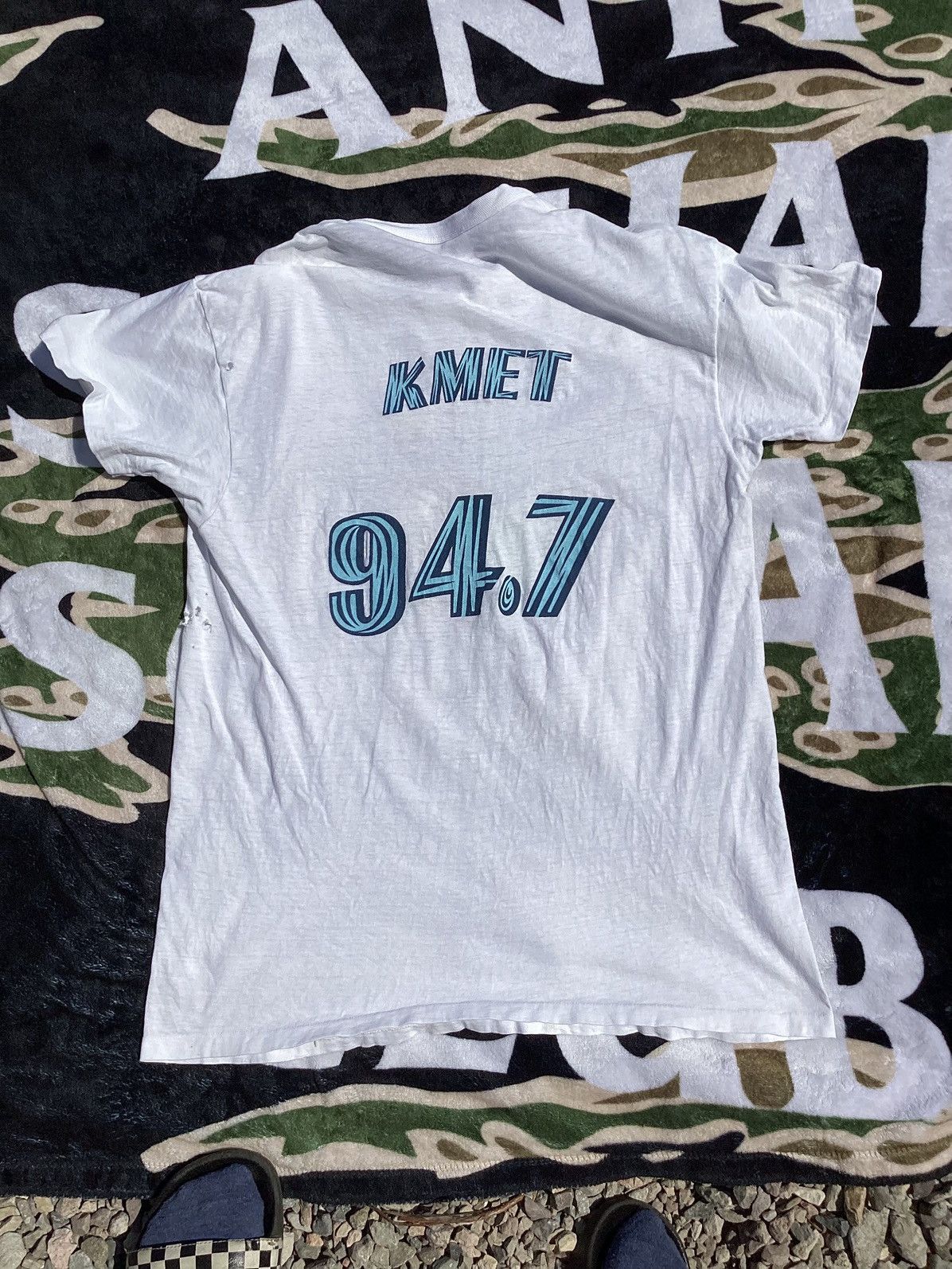 Hanes Vtg 80s last radio show KMET 94.7 single stitch USA made T Size US L / EU 52-54 / 3 - 3 Thumbnail