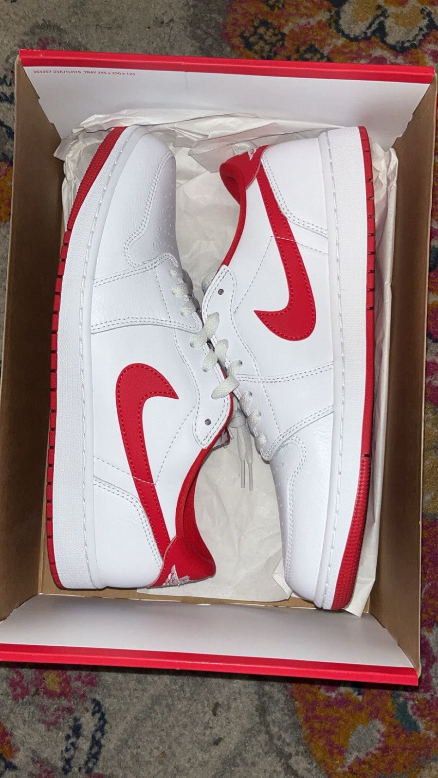 Jordan Brand Size 13 - Air Jordan 1 Retro OG Low University Red Size US 13 / EU 46 - 2 Thumbnail