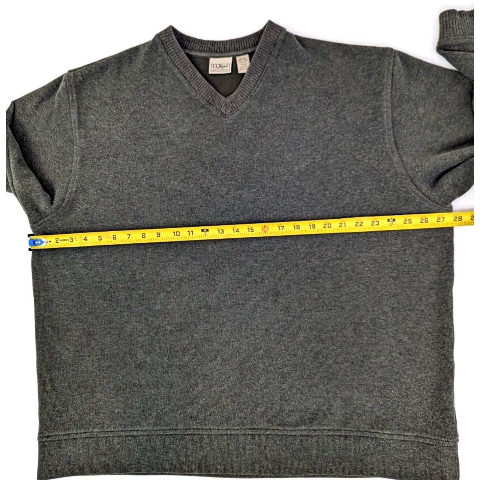 Vintage L.L. Bean V-Neck Pullover Sweater Mens 2XL Green Cotton Long Sleeve Classic Solid Knit Pullover Slope/Classic Fit Mens Size US XXL / EU 58 / 5 - 5 Thumbnail