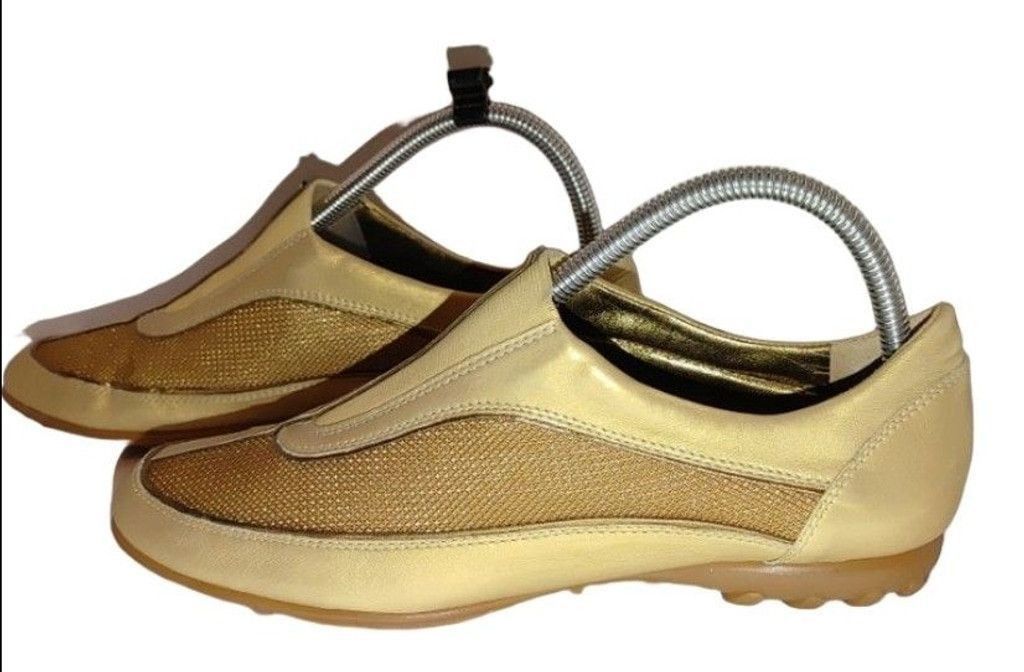The Unbranded Brand Amalfi by Rangoni Metallic Gold Italian Sneakers Size 8.5B Size US 8.5 / IT 38.5 - 1 Thumbnail